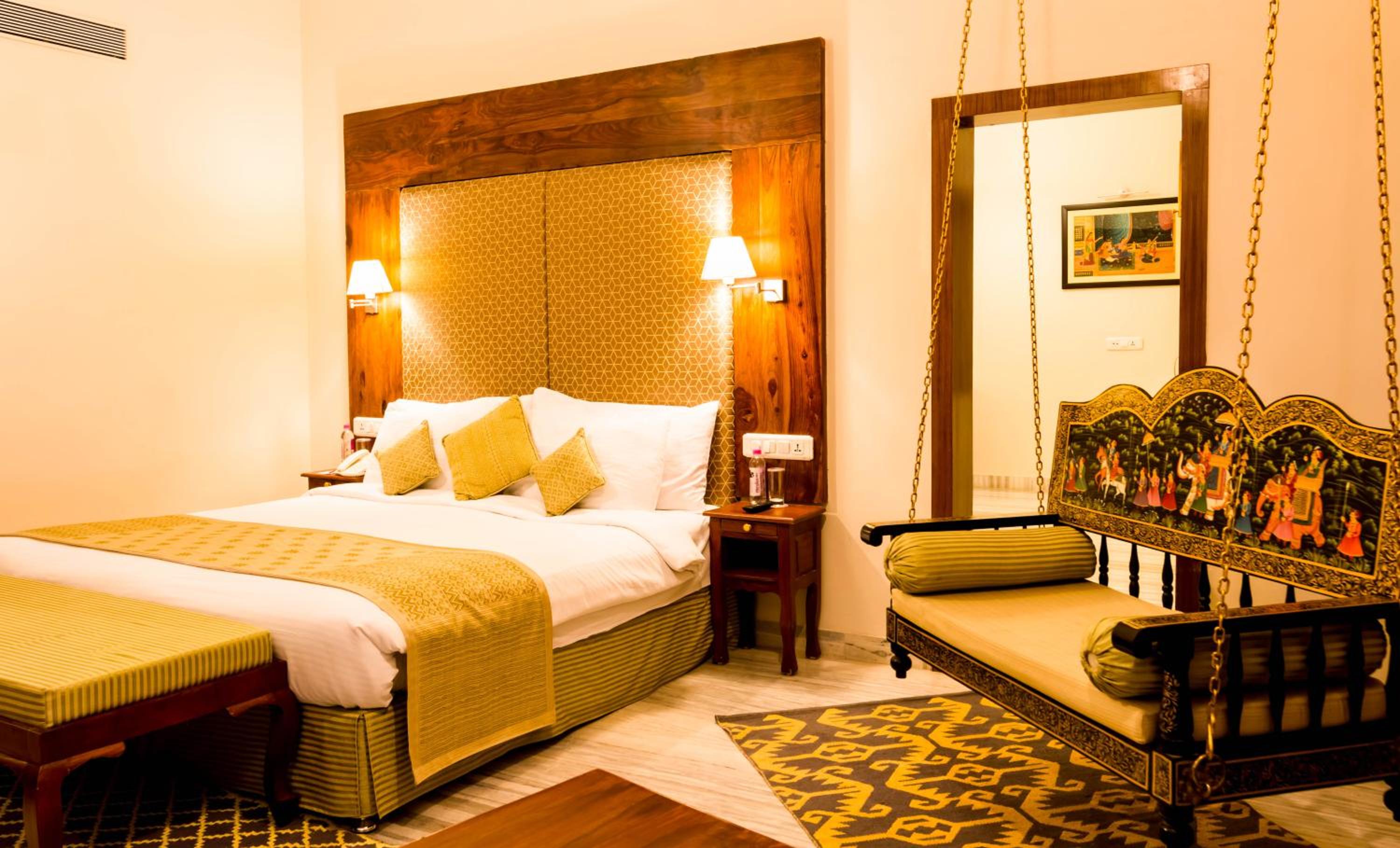 Superior King Room with Sitout - Photo 2