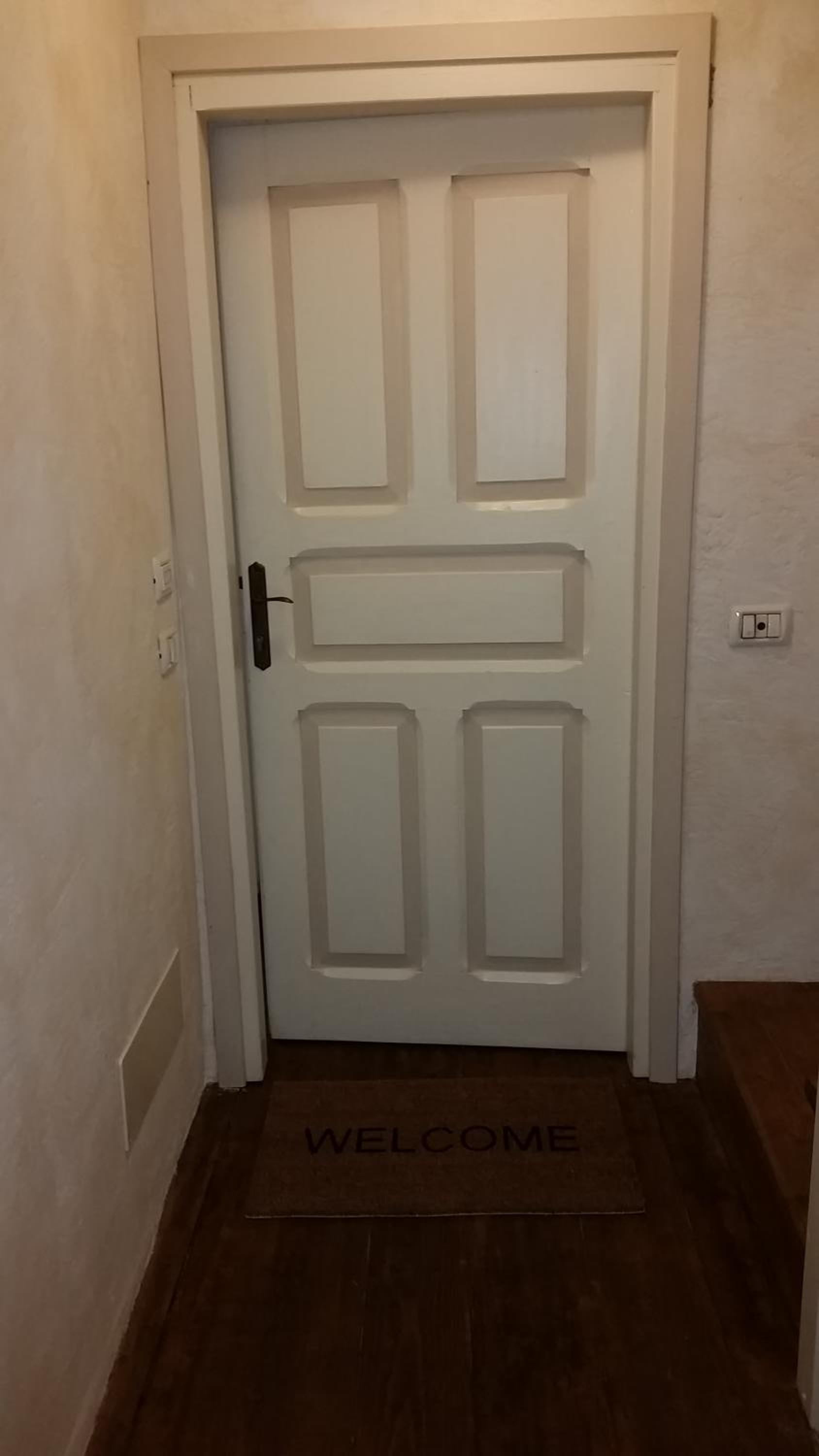 One-Bedroom Apartment - Photo 17