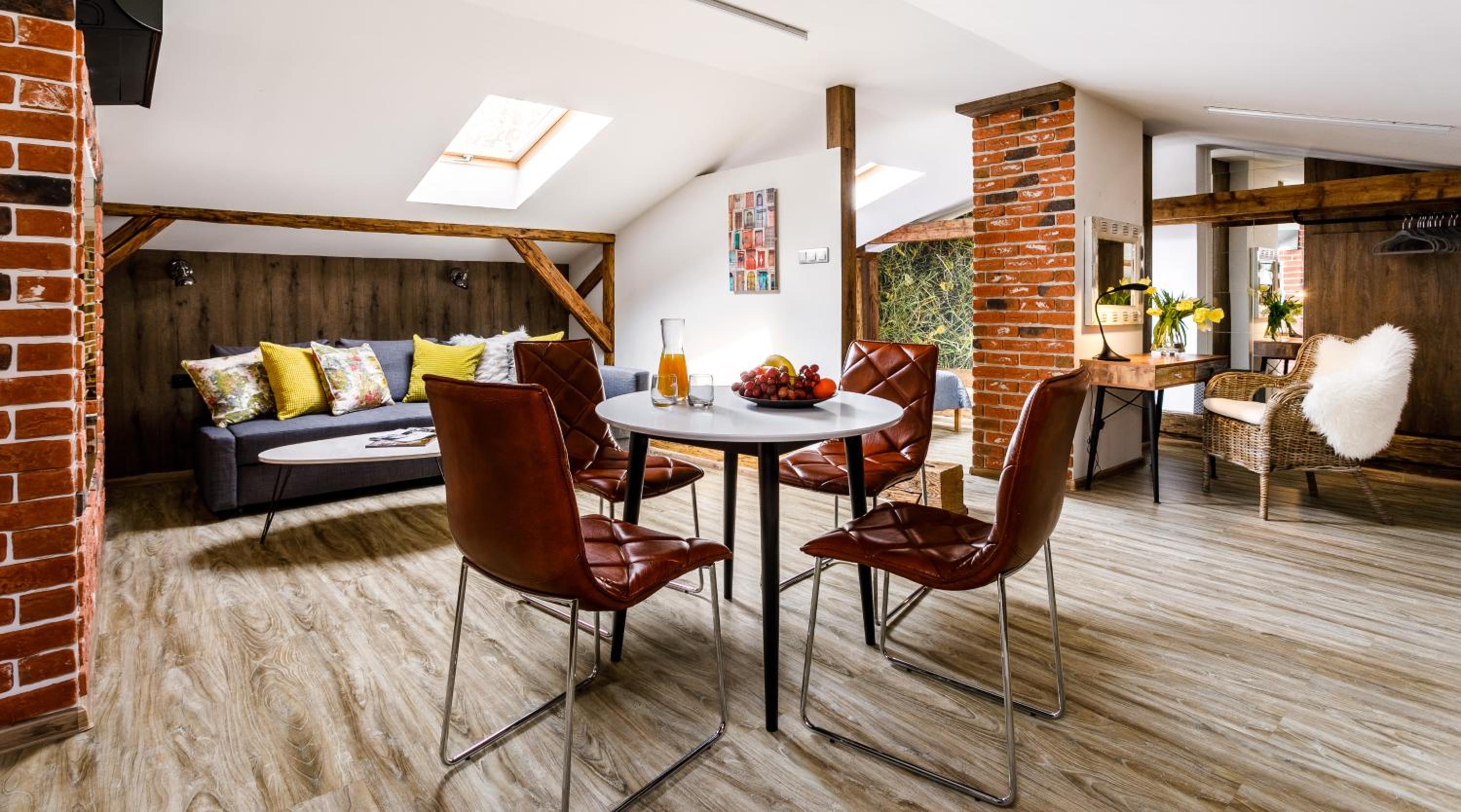 Attic Junior Suite photo 2