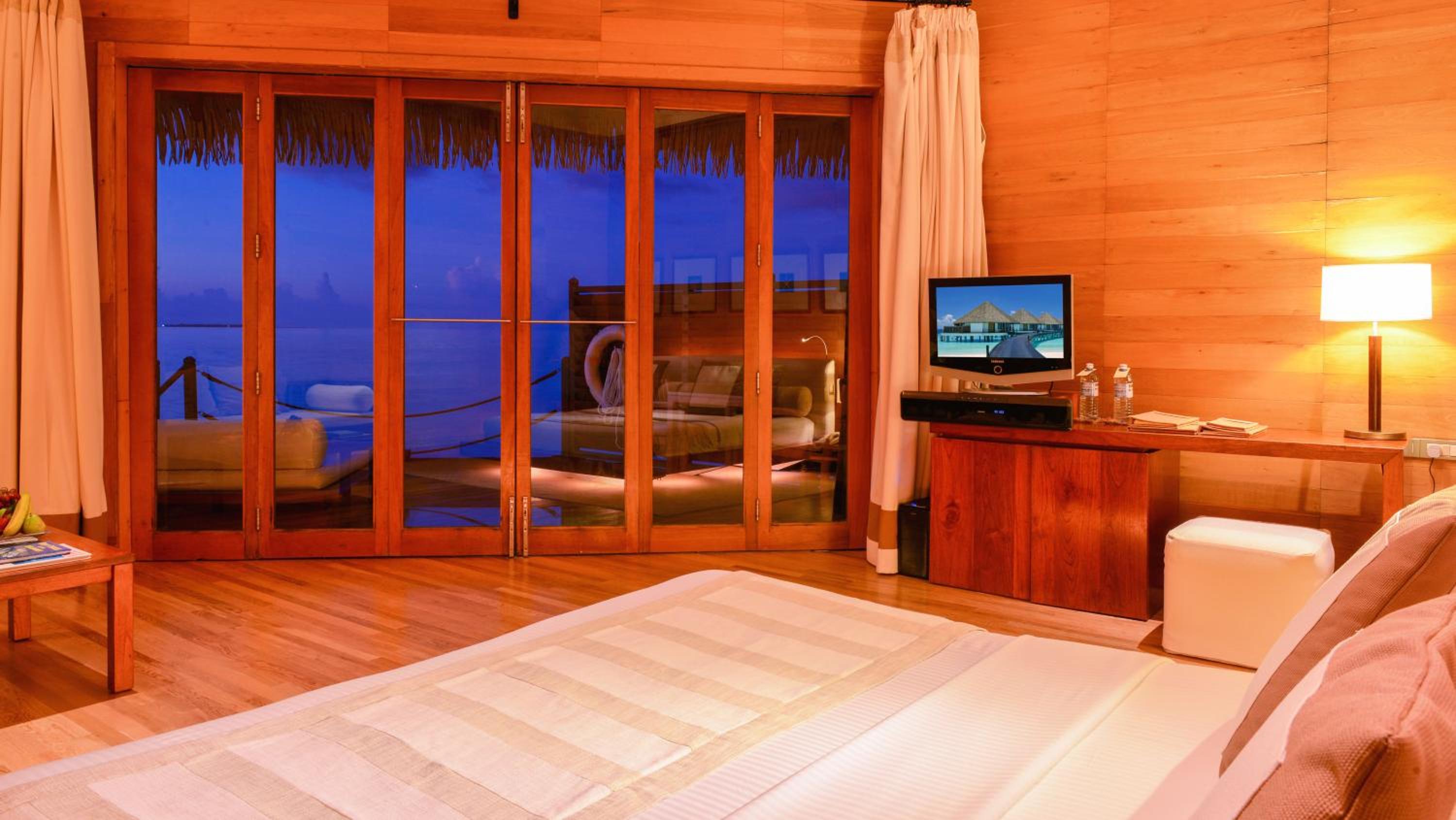 Water Villa with Jacuzzi – Personal Butler Service | Exclusive Sea Plane Lounge Access | Complimentary Candle Lit Dinner per Stay | Premium Beverages photo 2
