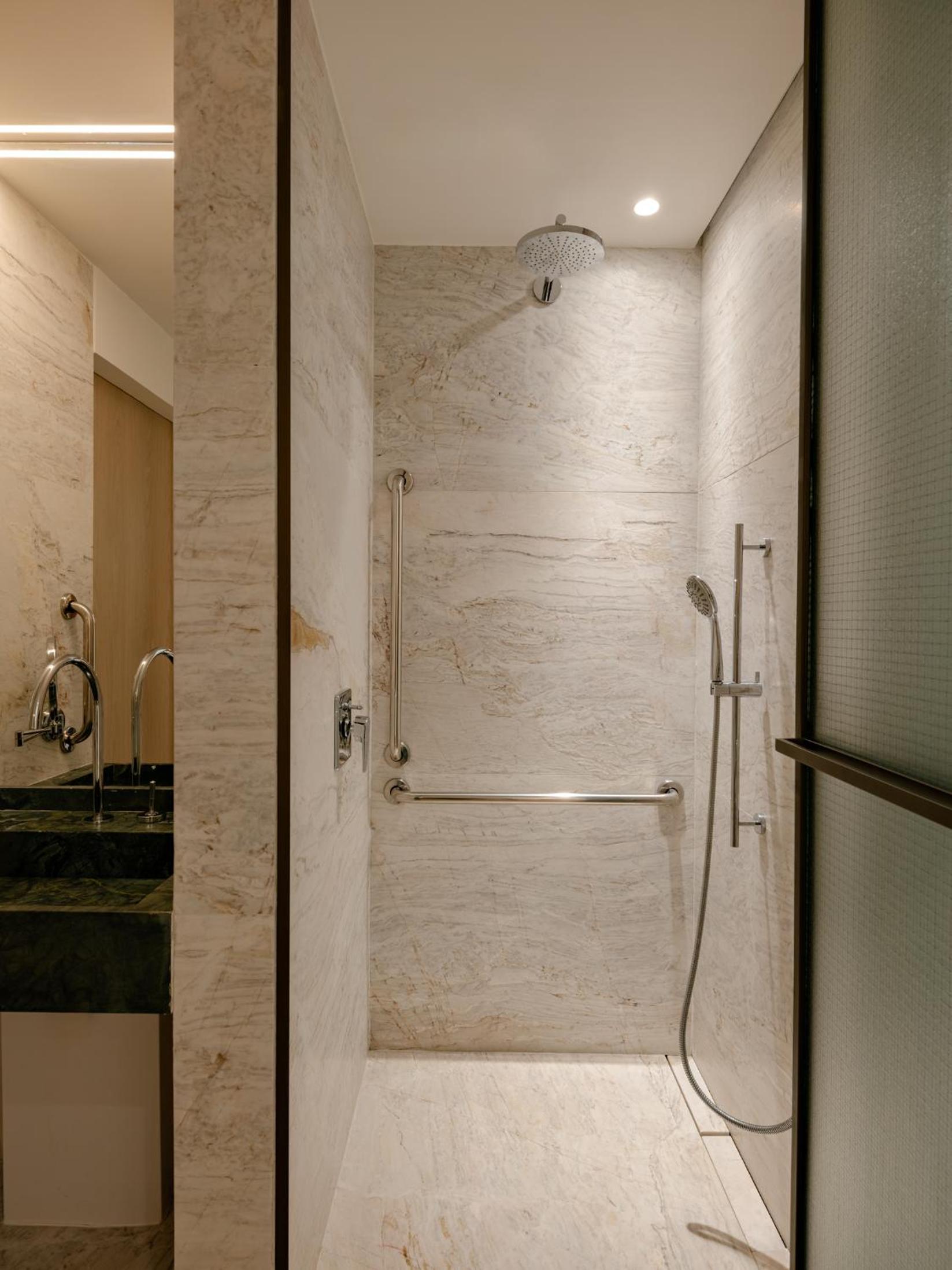 Double Room - Disability Access thumbnail 6