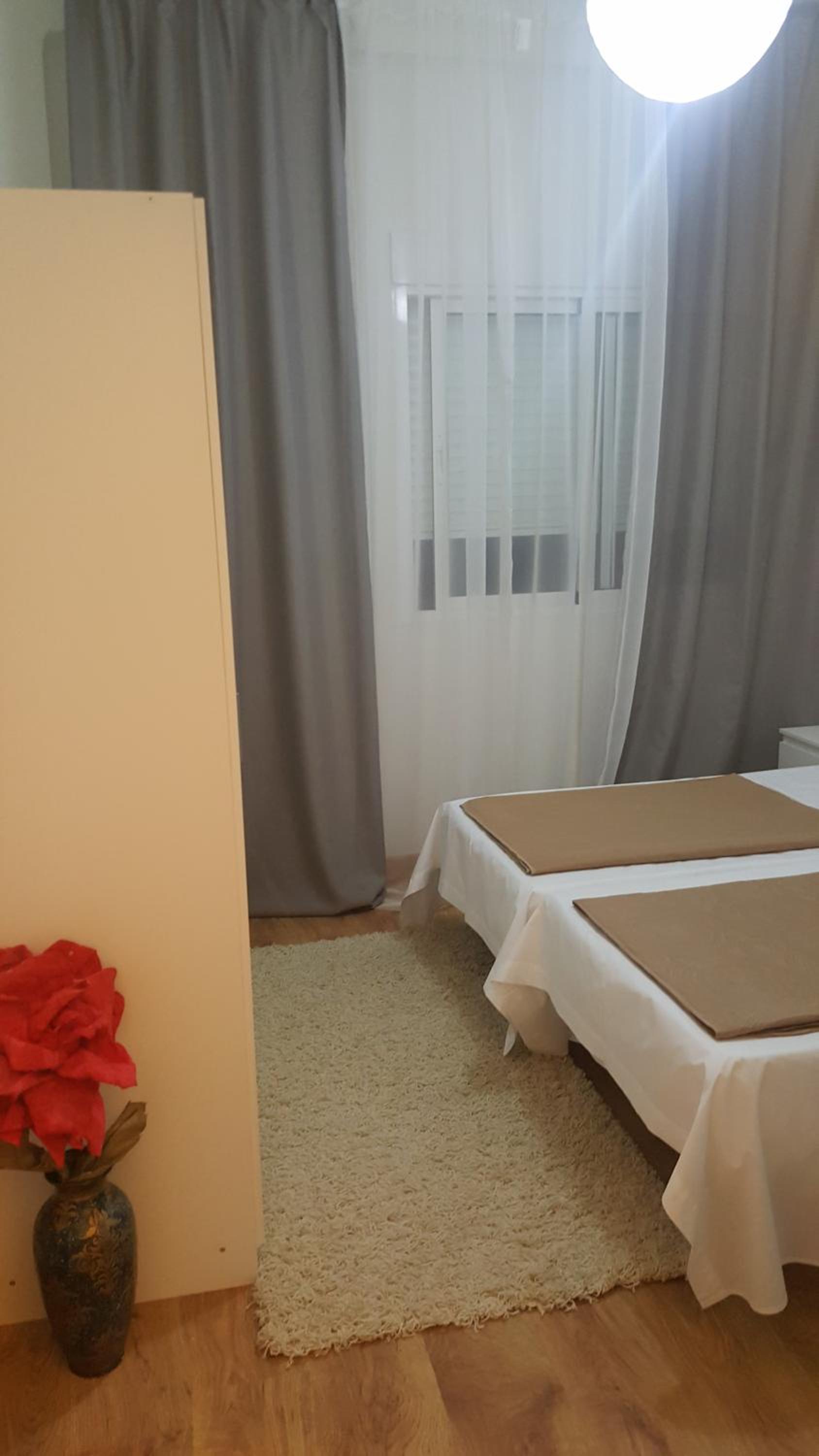 Habitación Doble con Baño Compartido