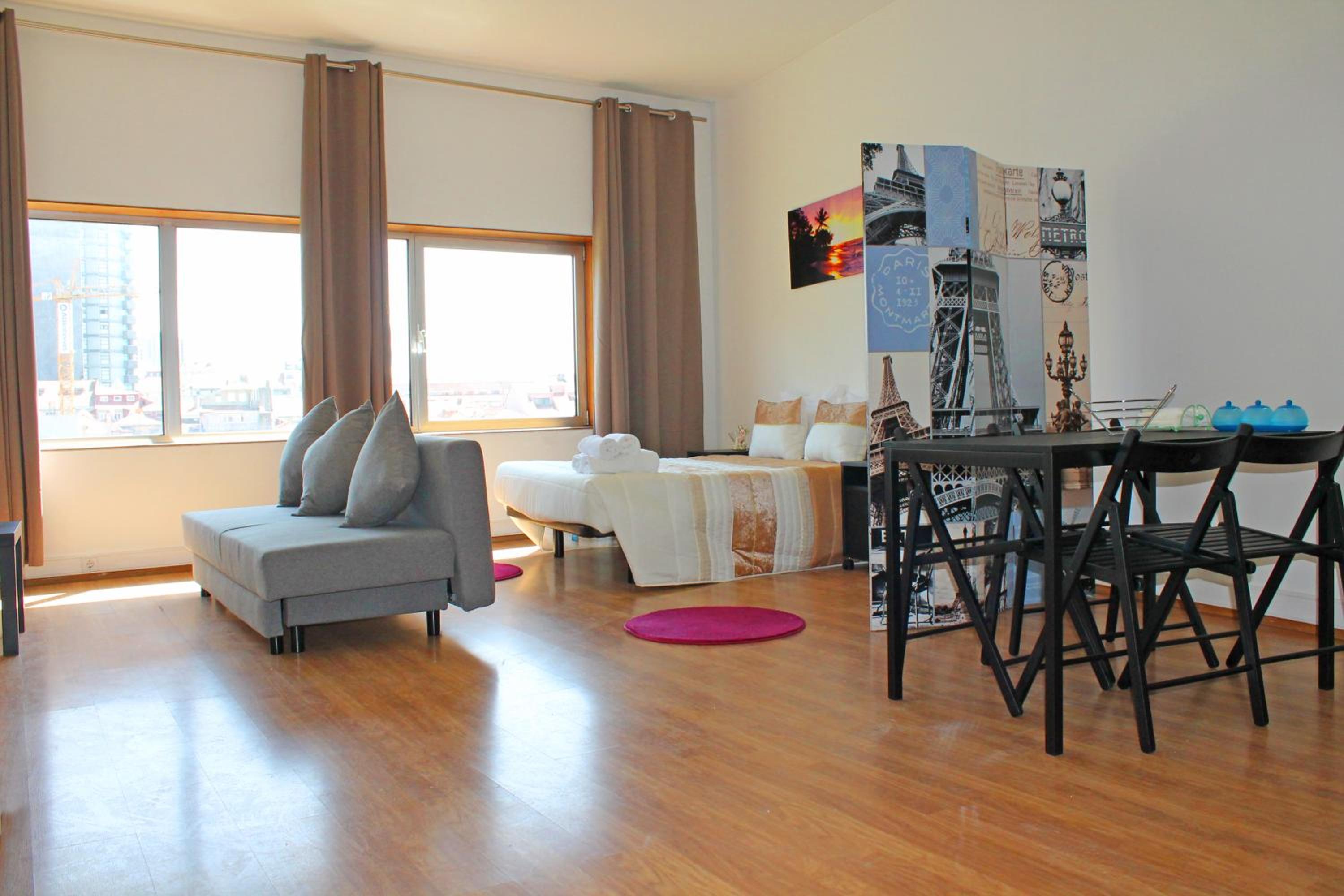 Standard Studio - Photo 14