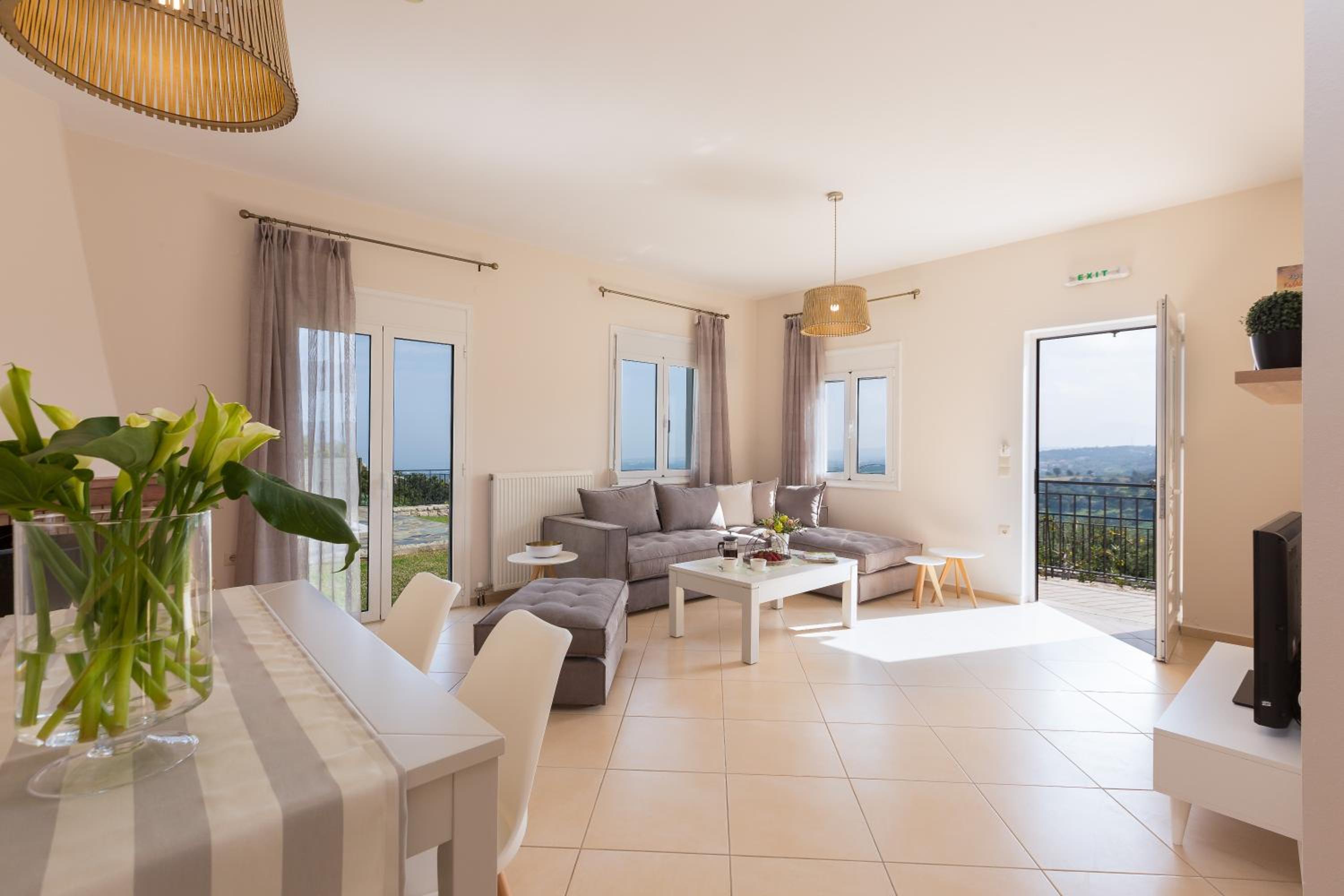 Villa 3 Chambres avec Piscine Privée - Morfeas