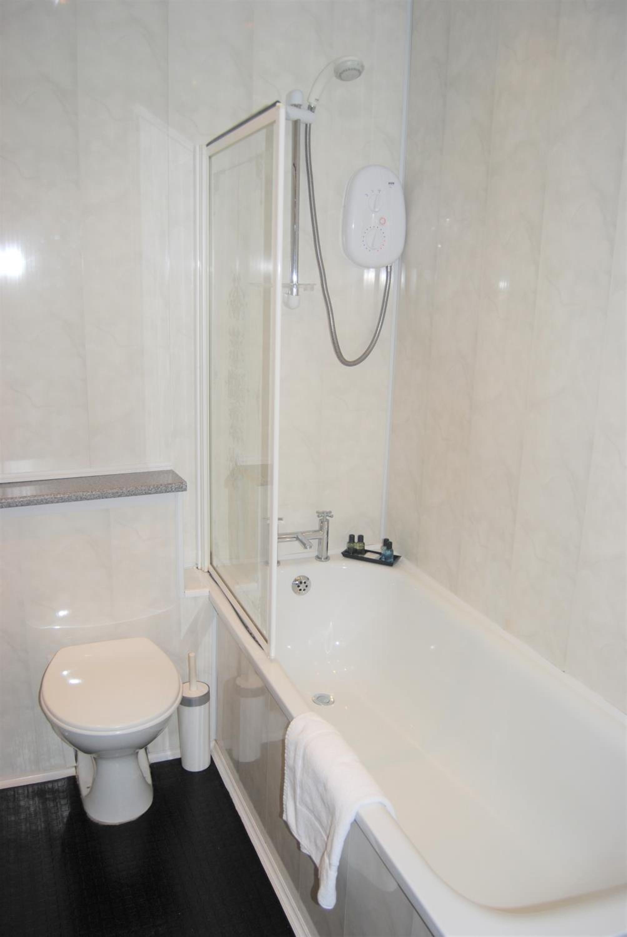 Twin Room - Photo 5