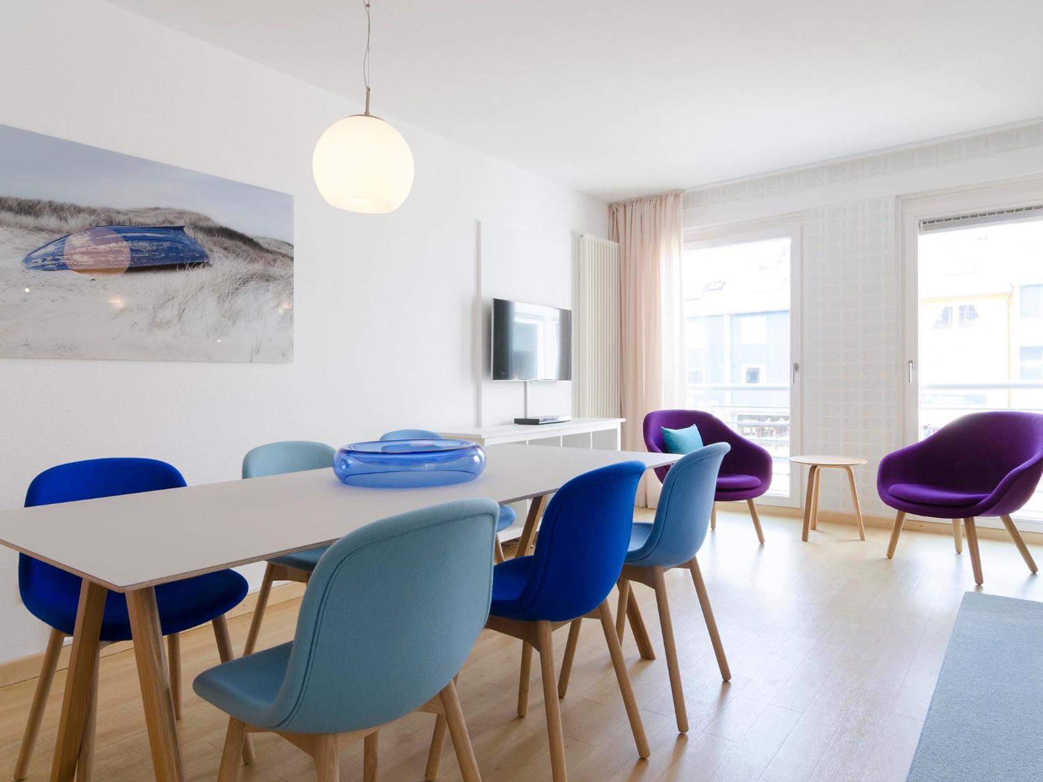 Three-Bedroom Apartment photo 2