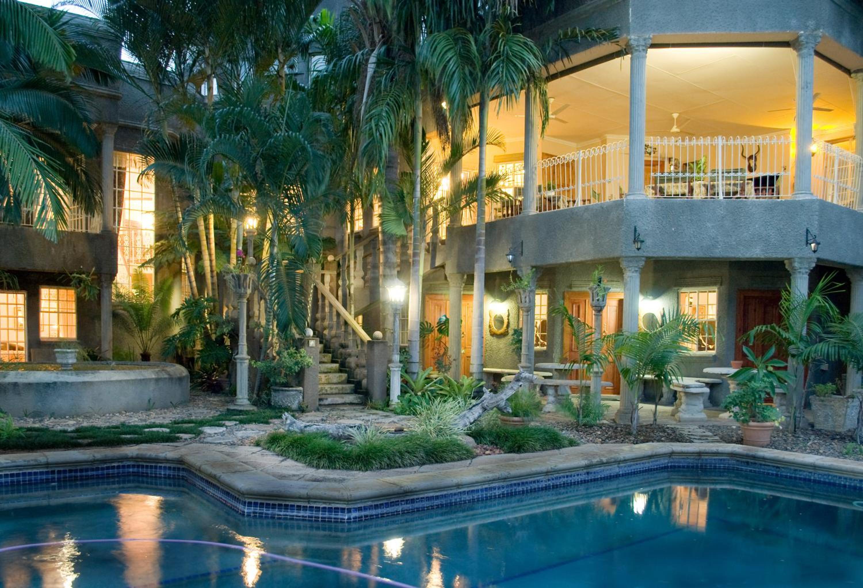 Executive Luxury Twin Room - Photo 3
