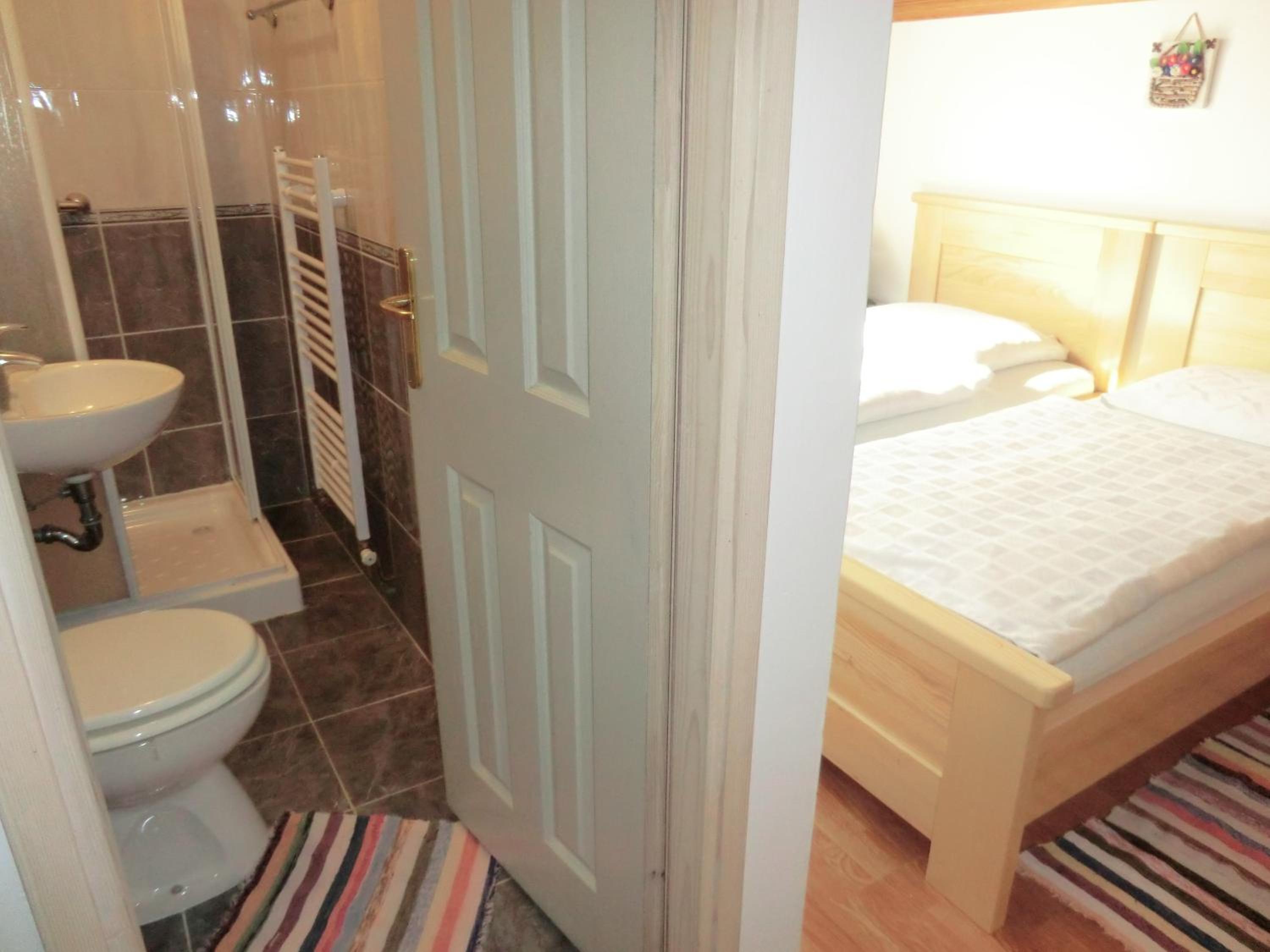 Standard Twin Room photo 3