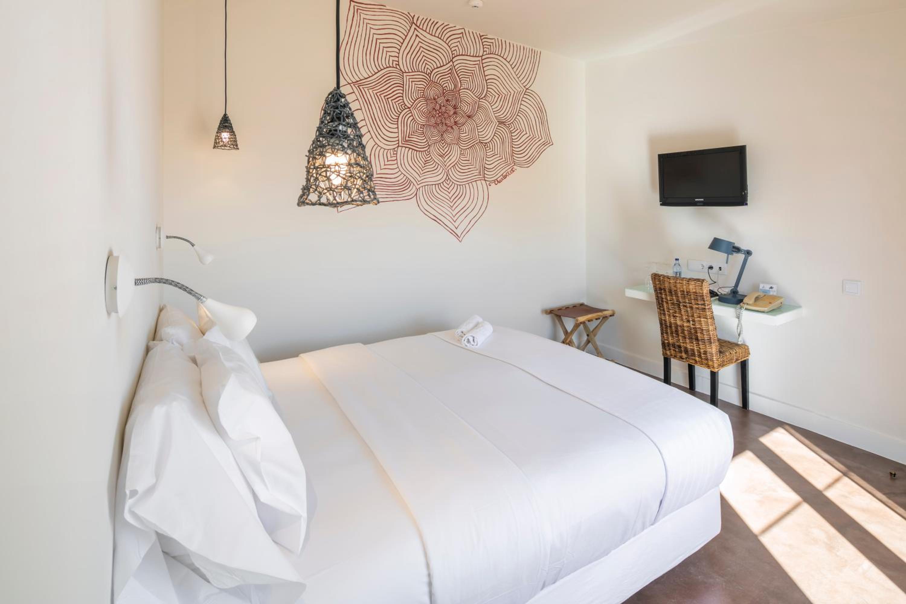 Double or Twin Room photo 3