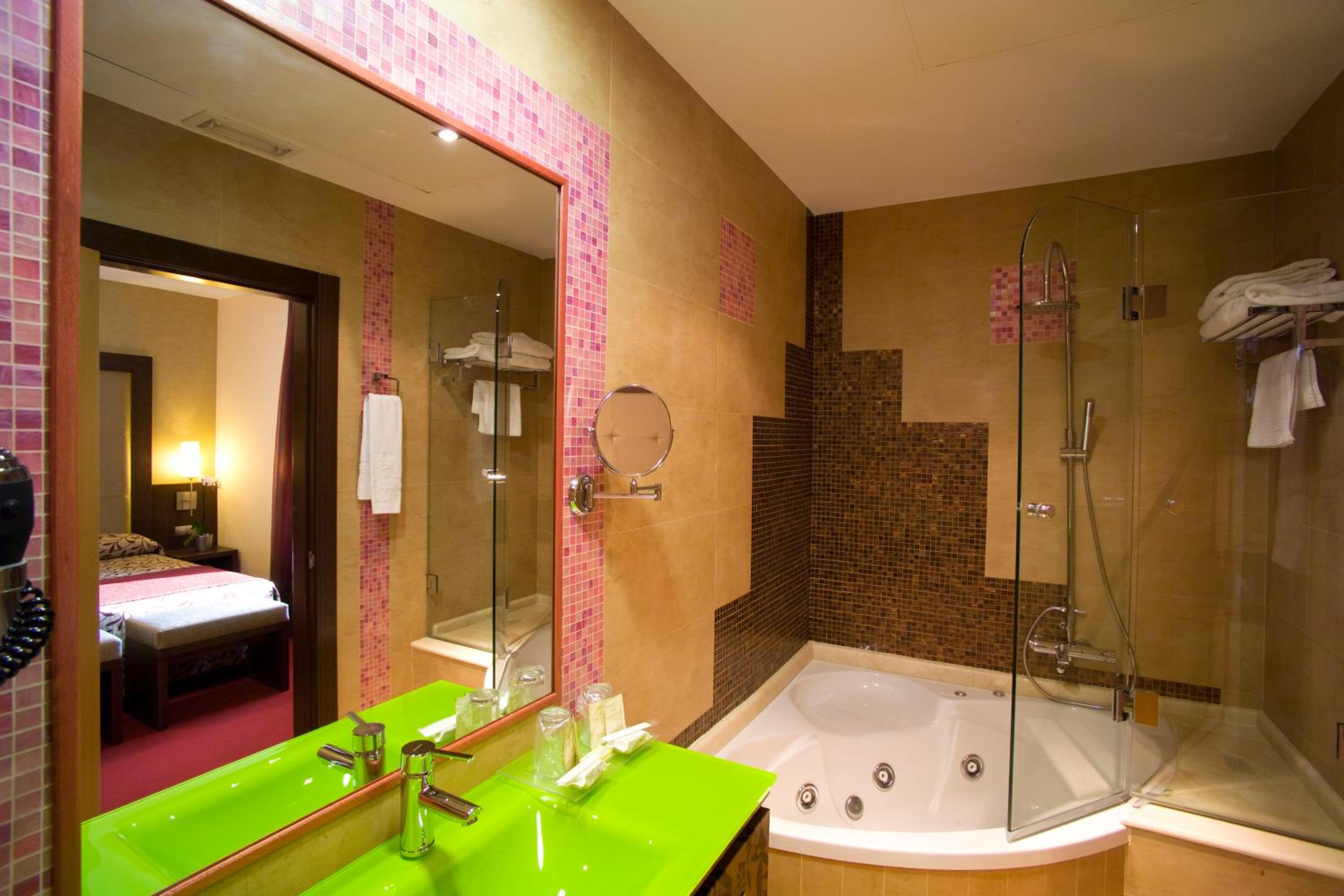 Superior Double Room - Photo 4