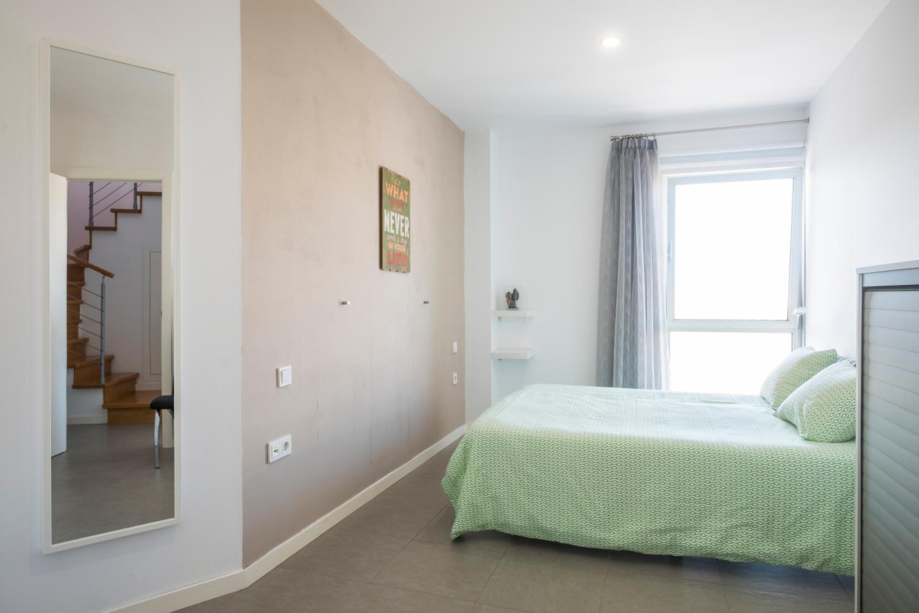 Apartment with Sea View - Photo 17