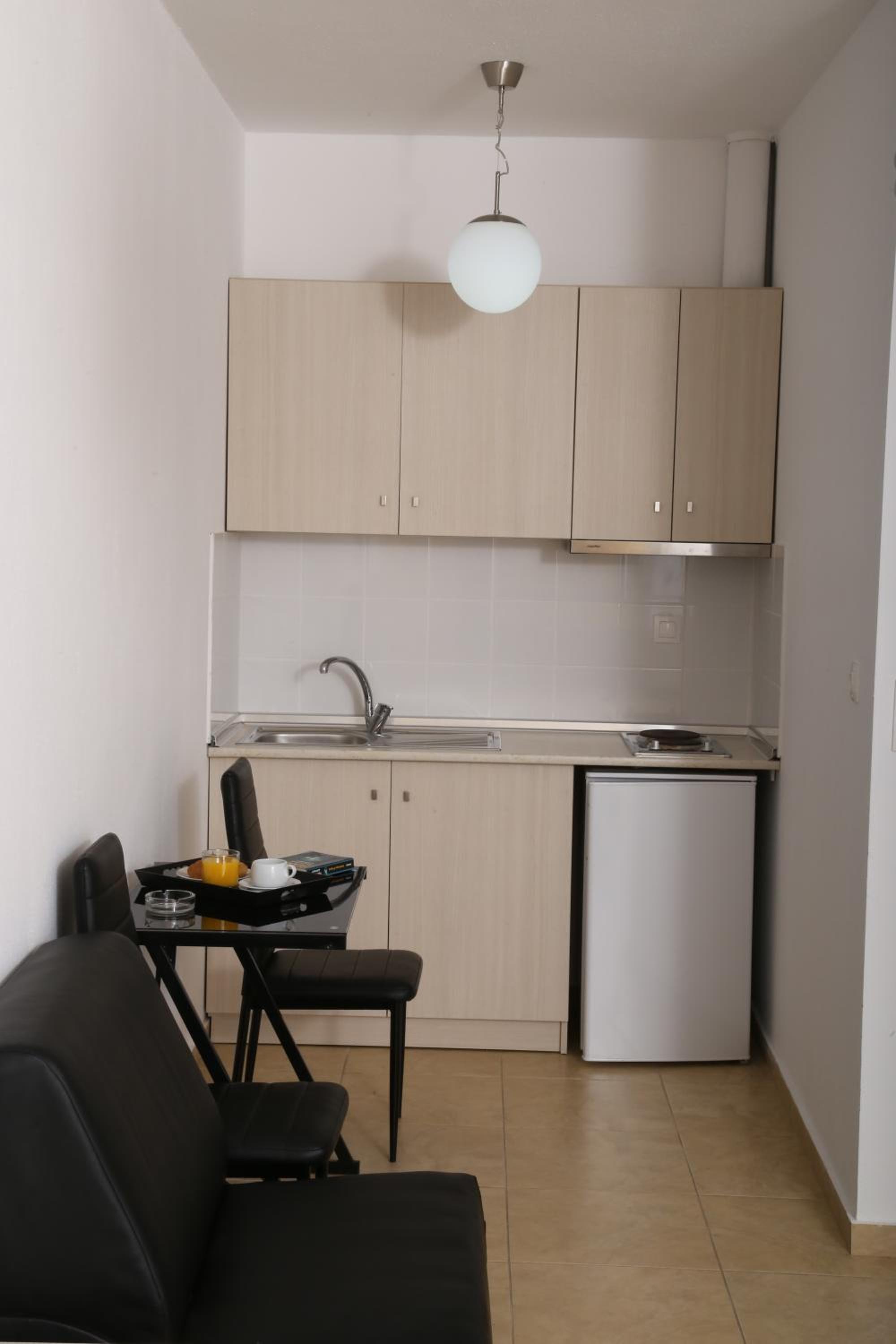 Studio (2 Adults) photo 2