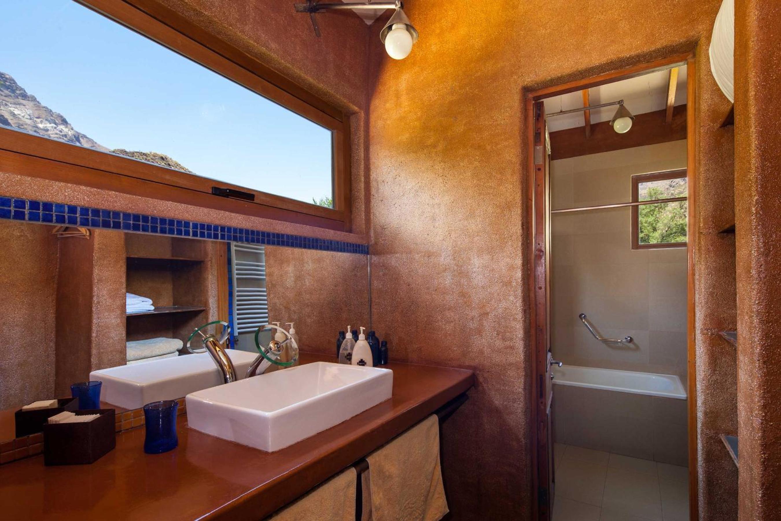 Double or Twin Room photo 3