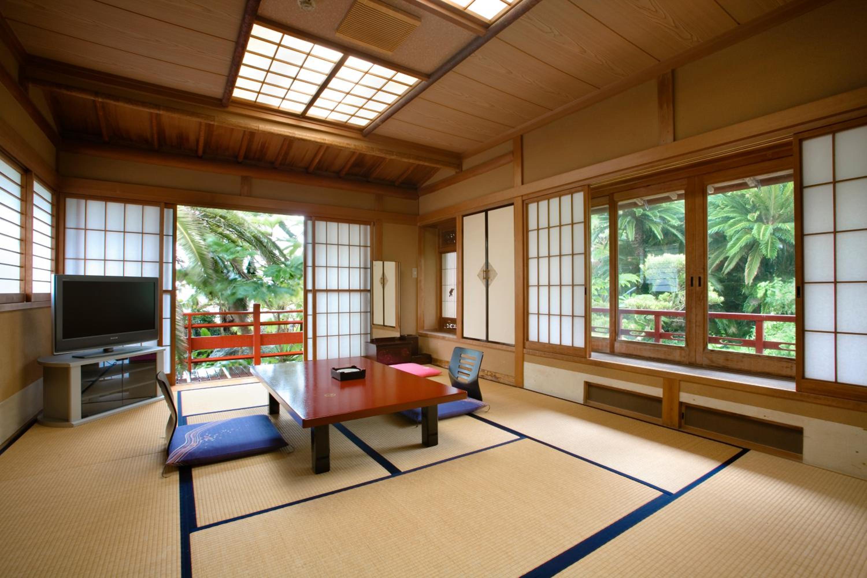 Japanese-Style Quadruple Room photo 2