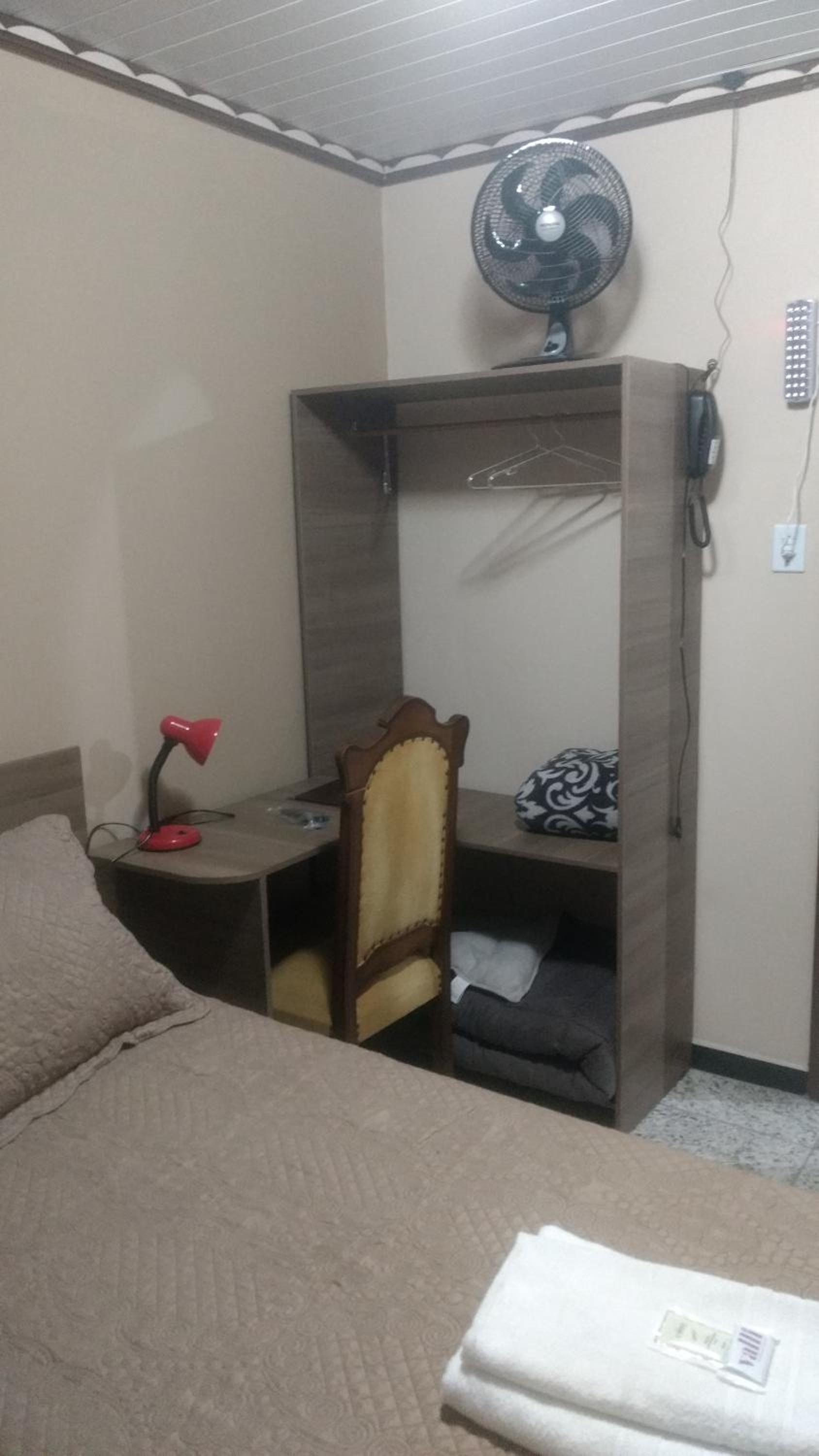 Single Room with Bathroom photo 1