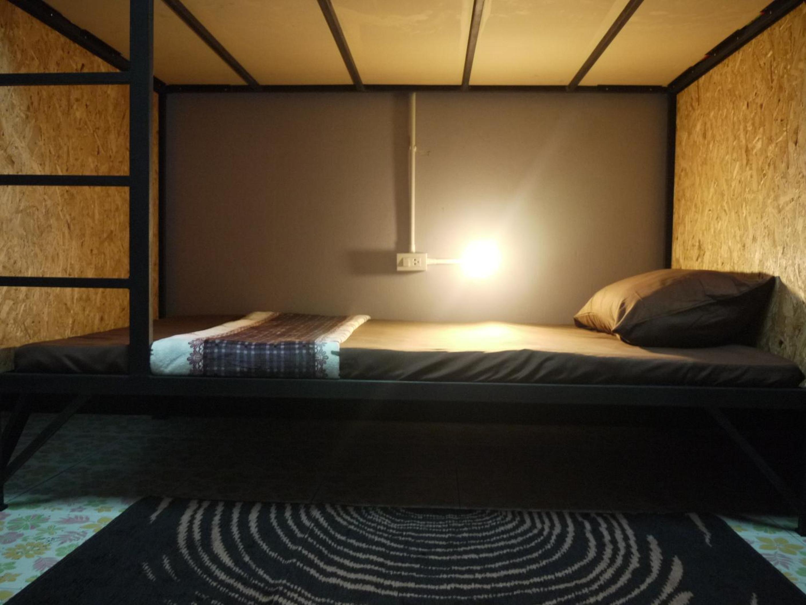 Bed in 8-Bed Mixed Dormitory Room photo 3