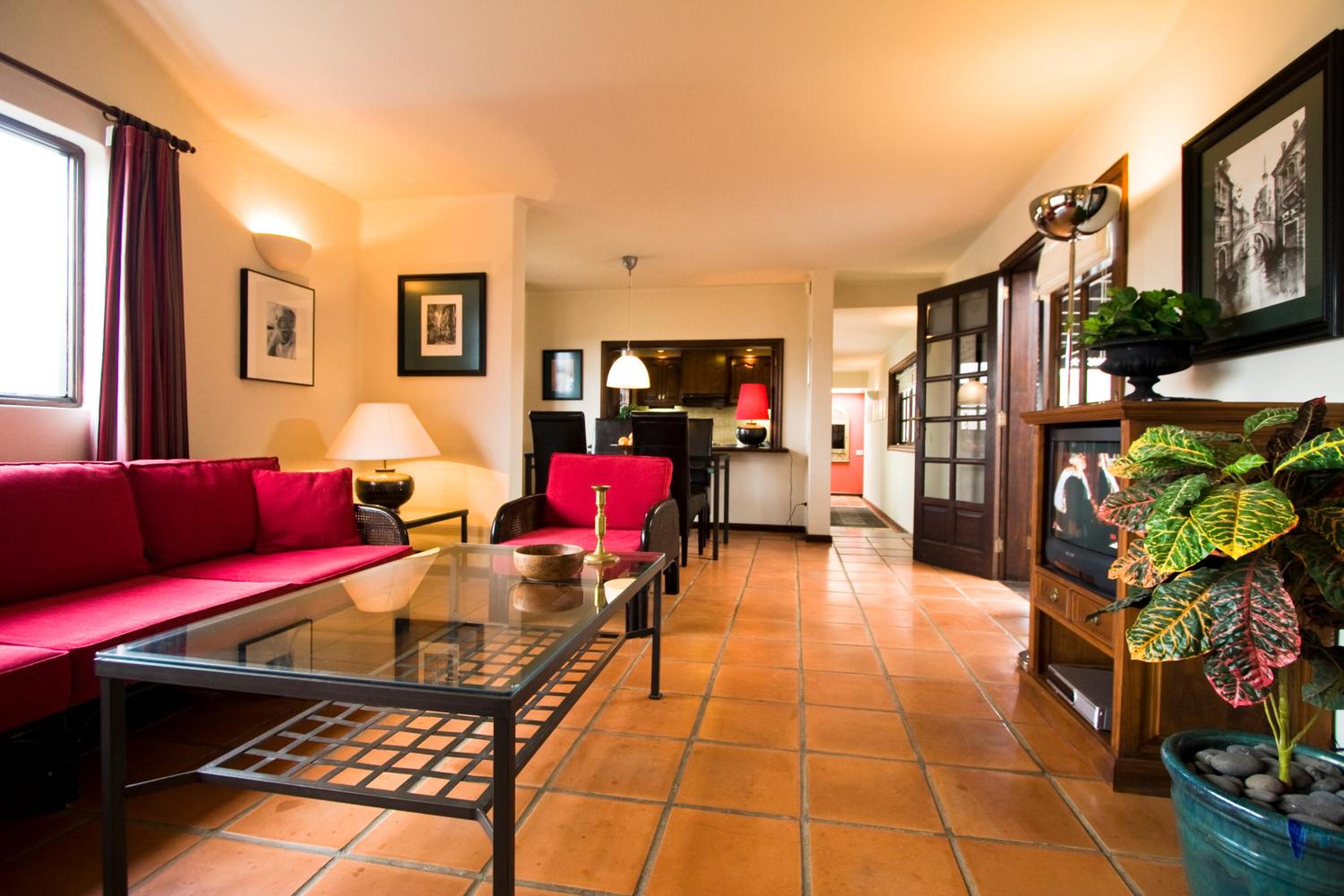 Villa de Tres Habitaciones