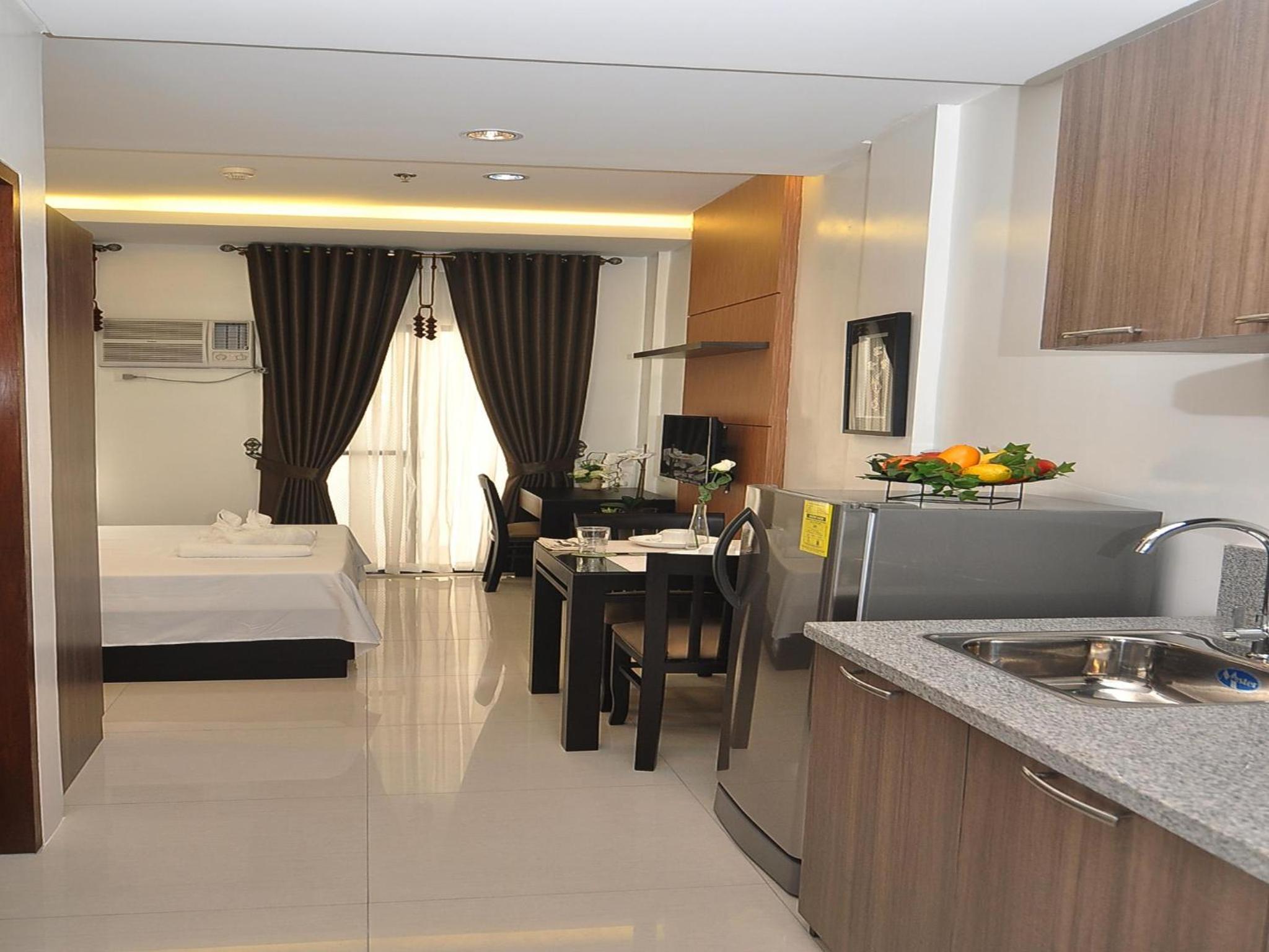 Studio Apartment photo 1