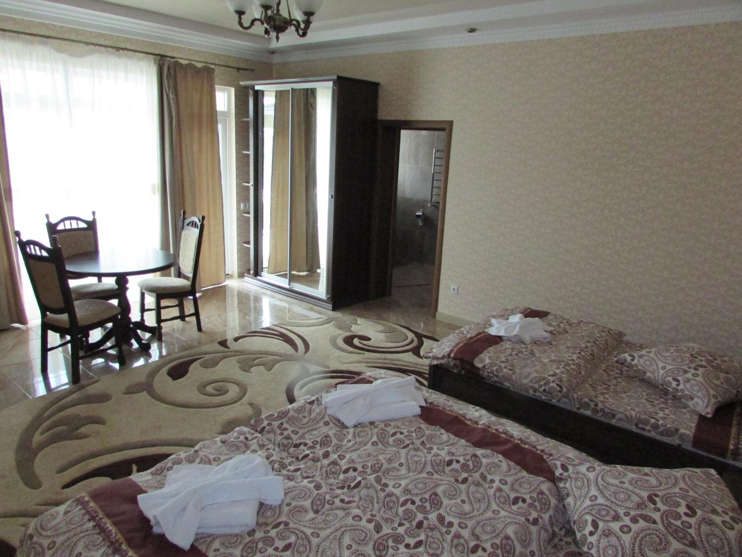 Triple Room with Shower