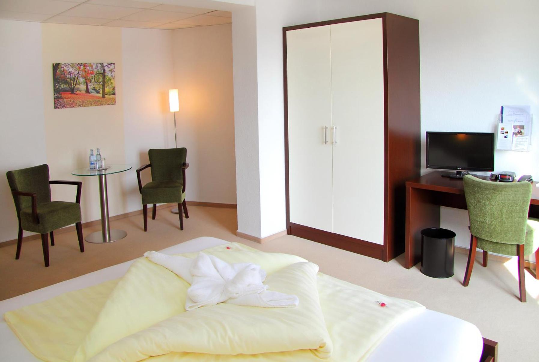Double Room Lake View - Photo 2