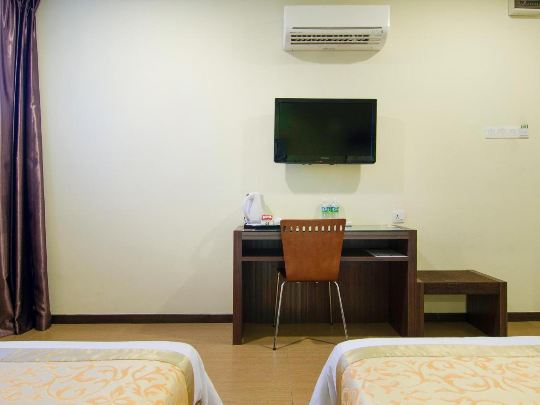 Japanese Family Room