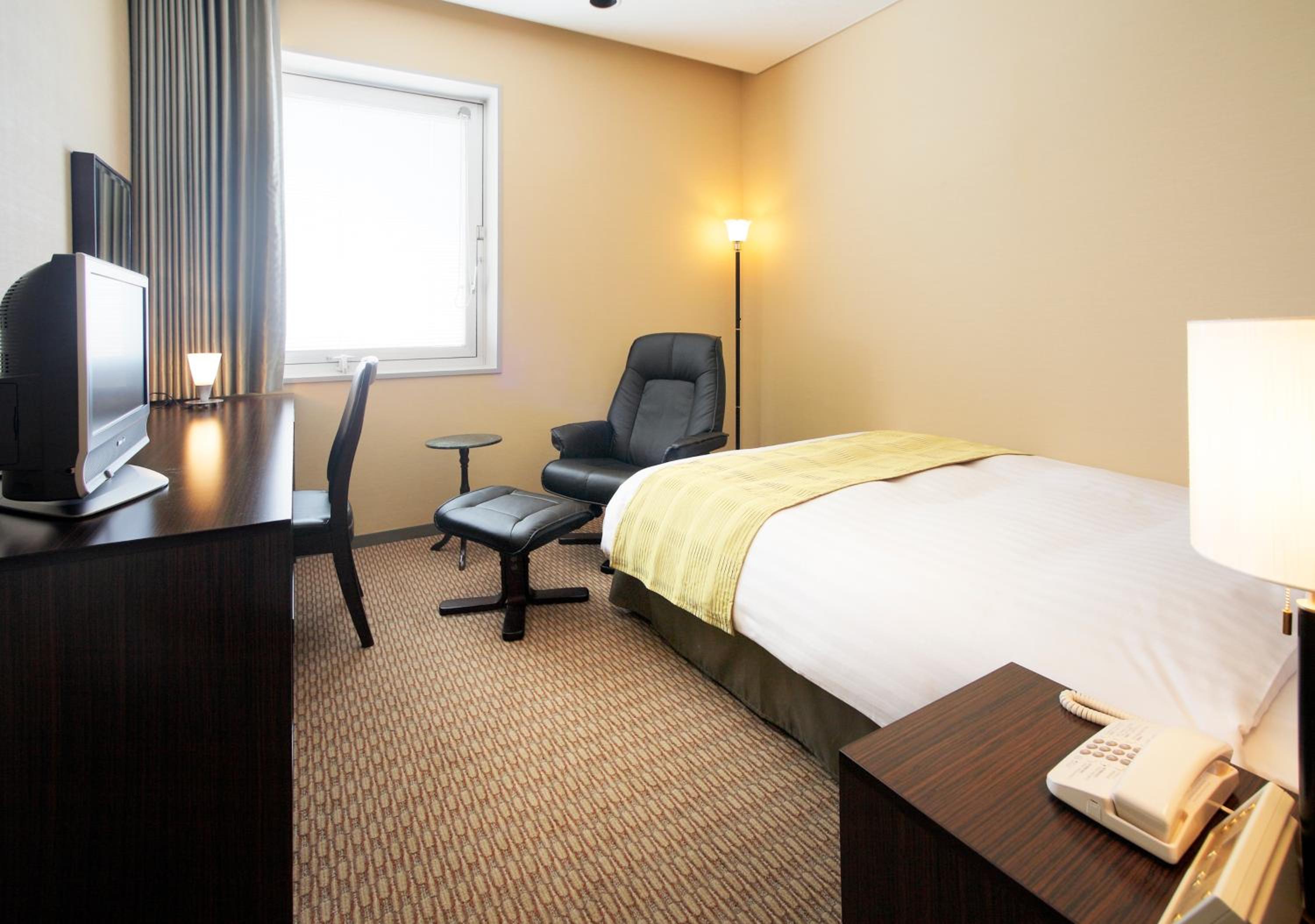 Double Room with Small Double Bed-Non-Smoking photo 1