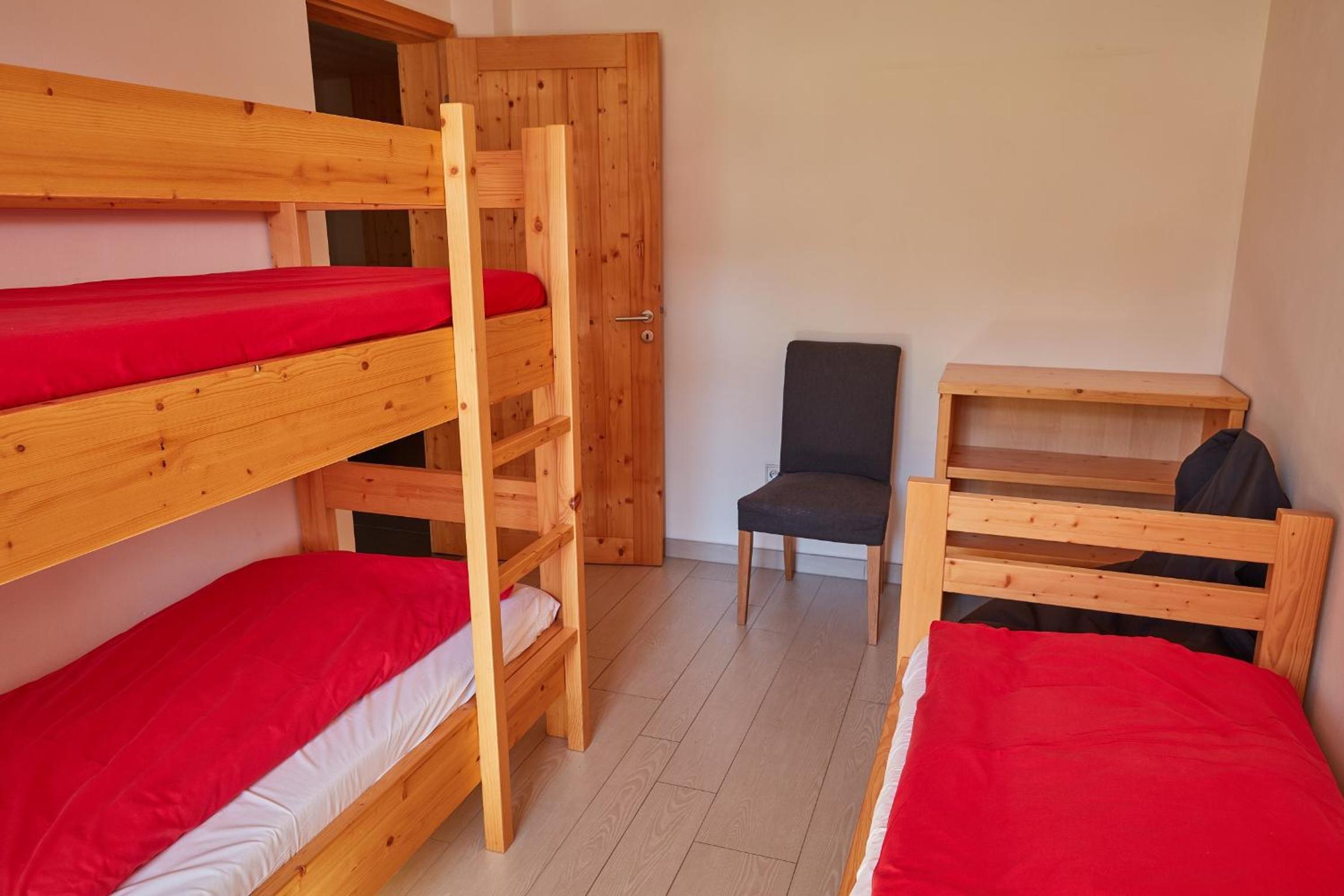 Two-Bedroom Apartment (7 Adults) photo 1