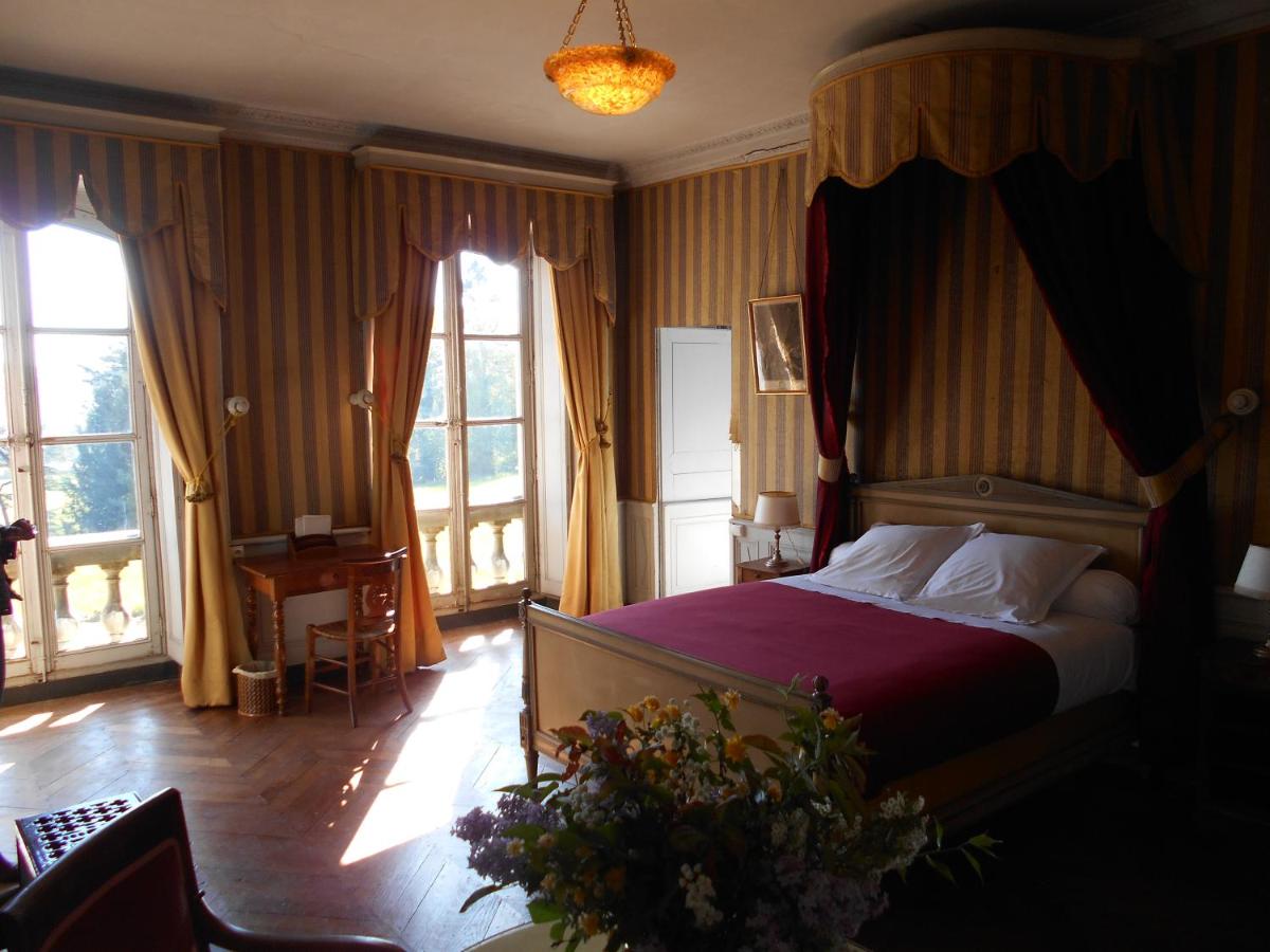 Two-Bedroom Suite (4 Adults) photo 2