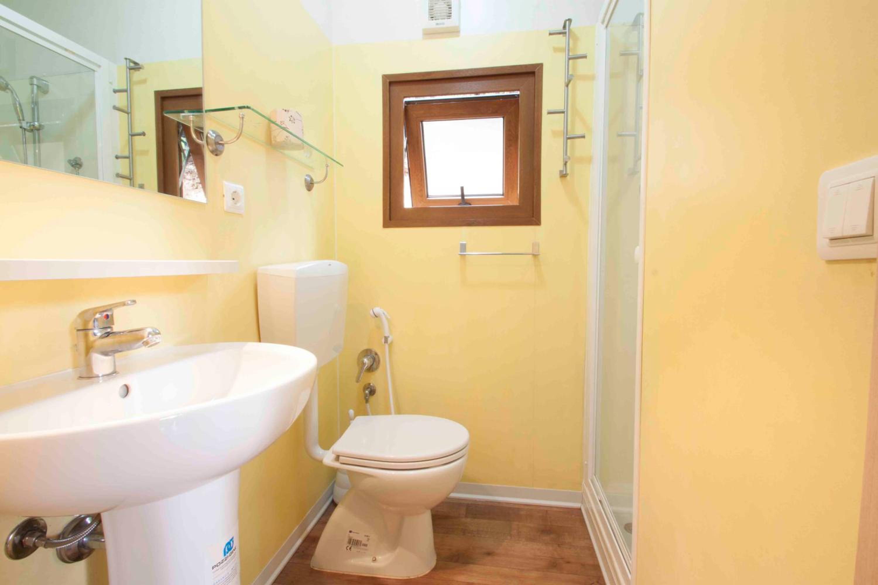 Two-Bedroom Bungalow photo 3