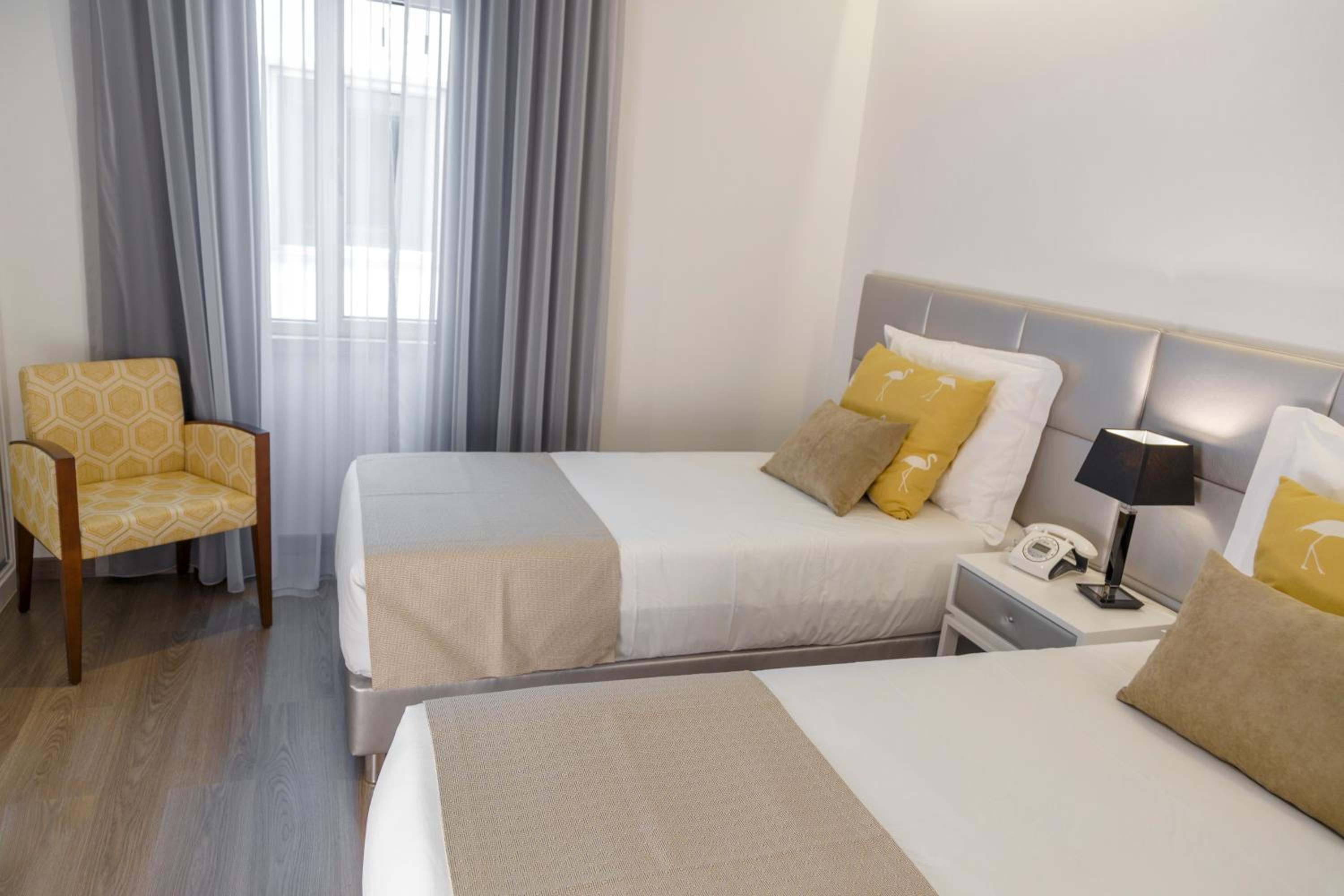 Double or Twin Room with Interior View photo 2