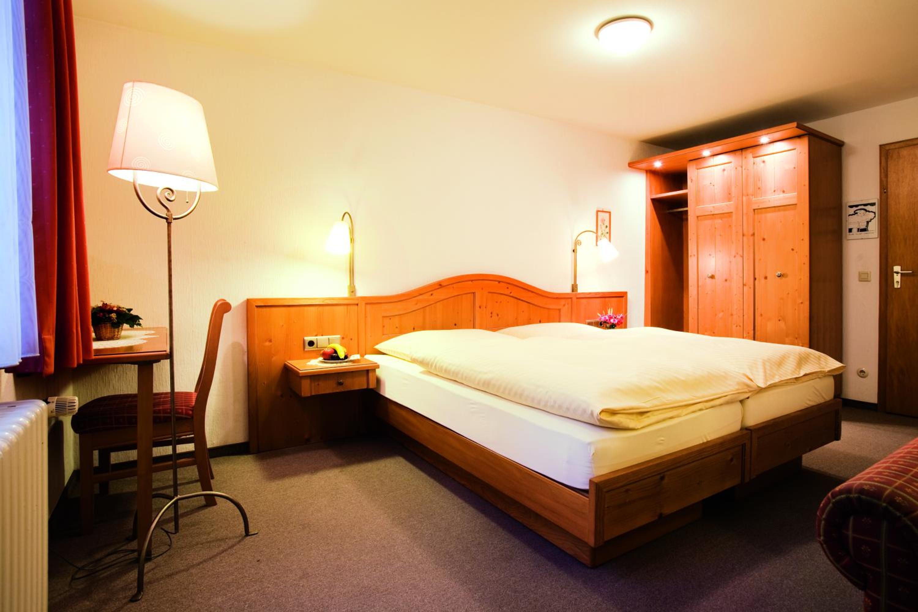 Double Room - Photo 5