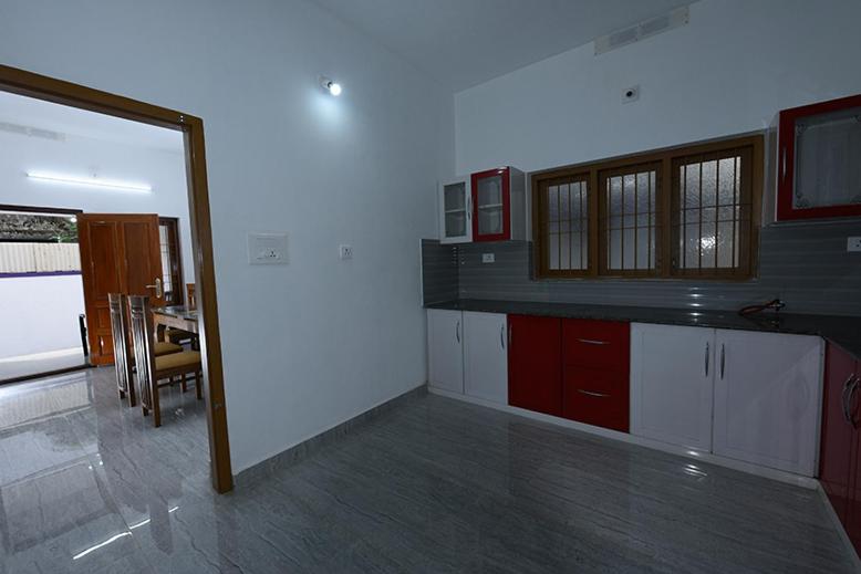 Budget Double Room photo 3