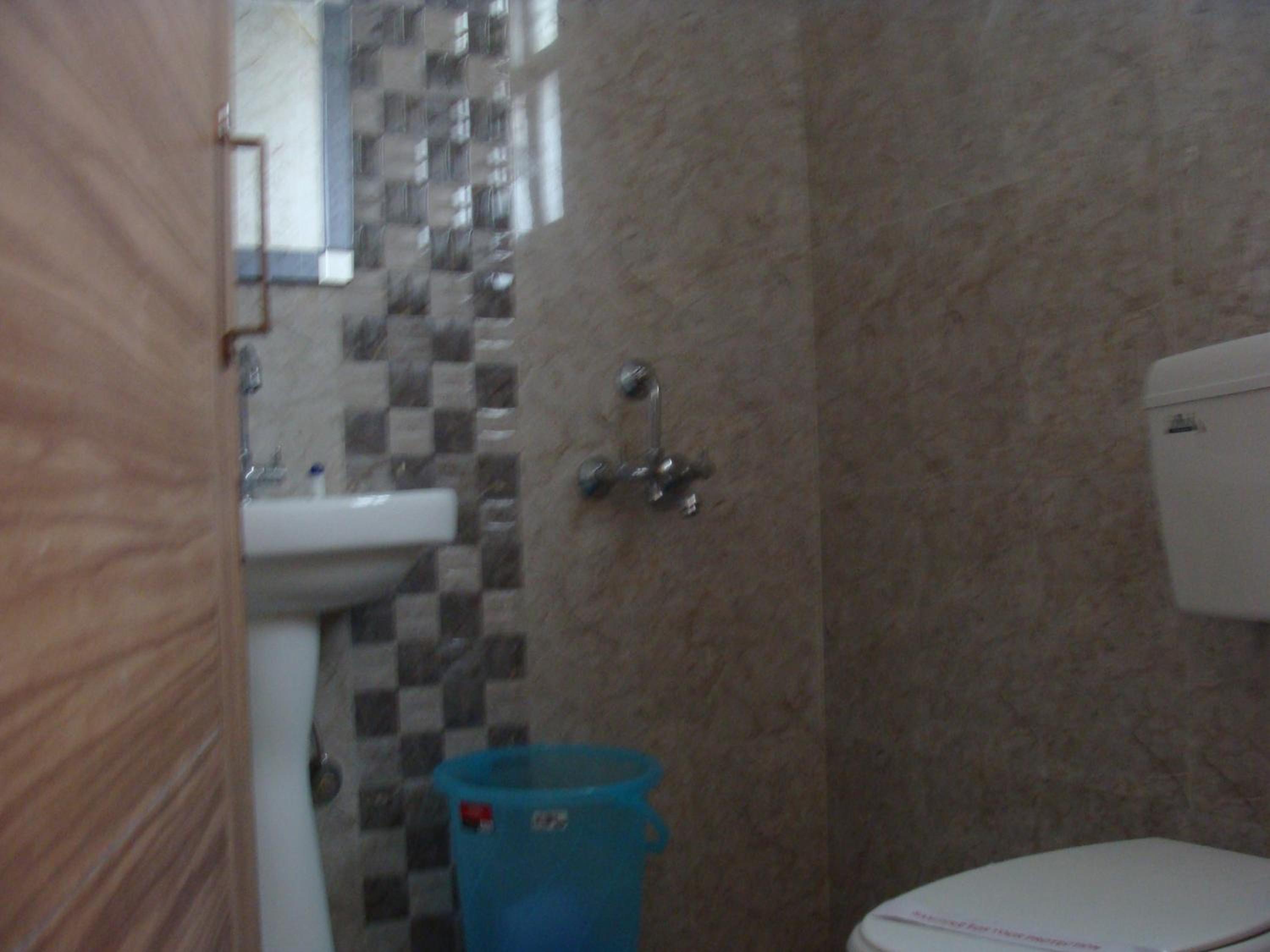 Deluxe Room Non A/C - Photo 4