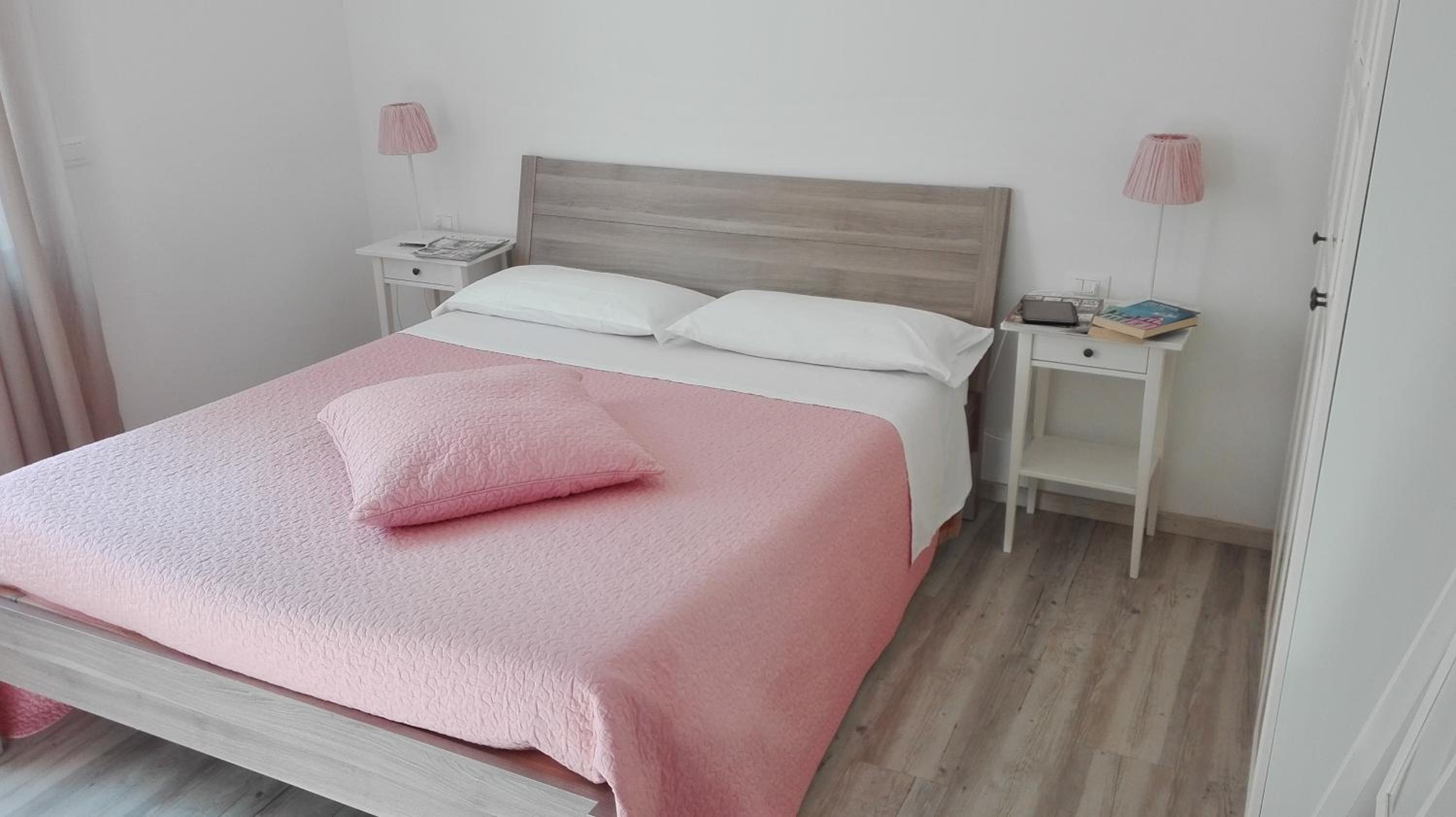 Apartment 3A photo 2