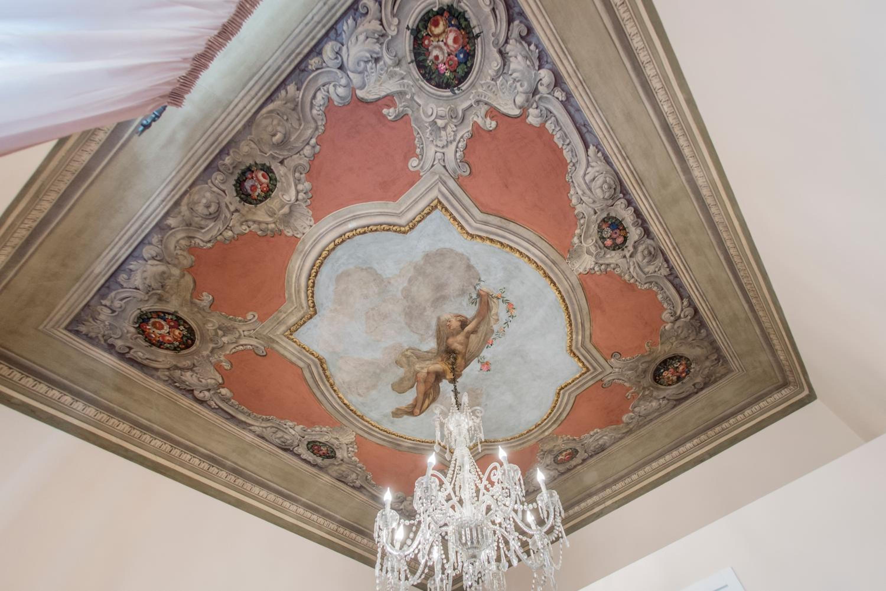 Superior King Room photo 3