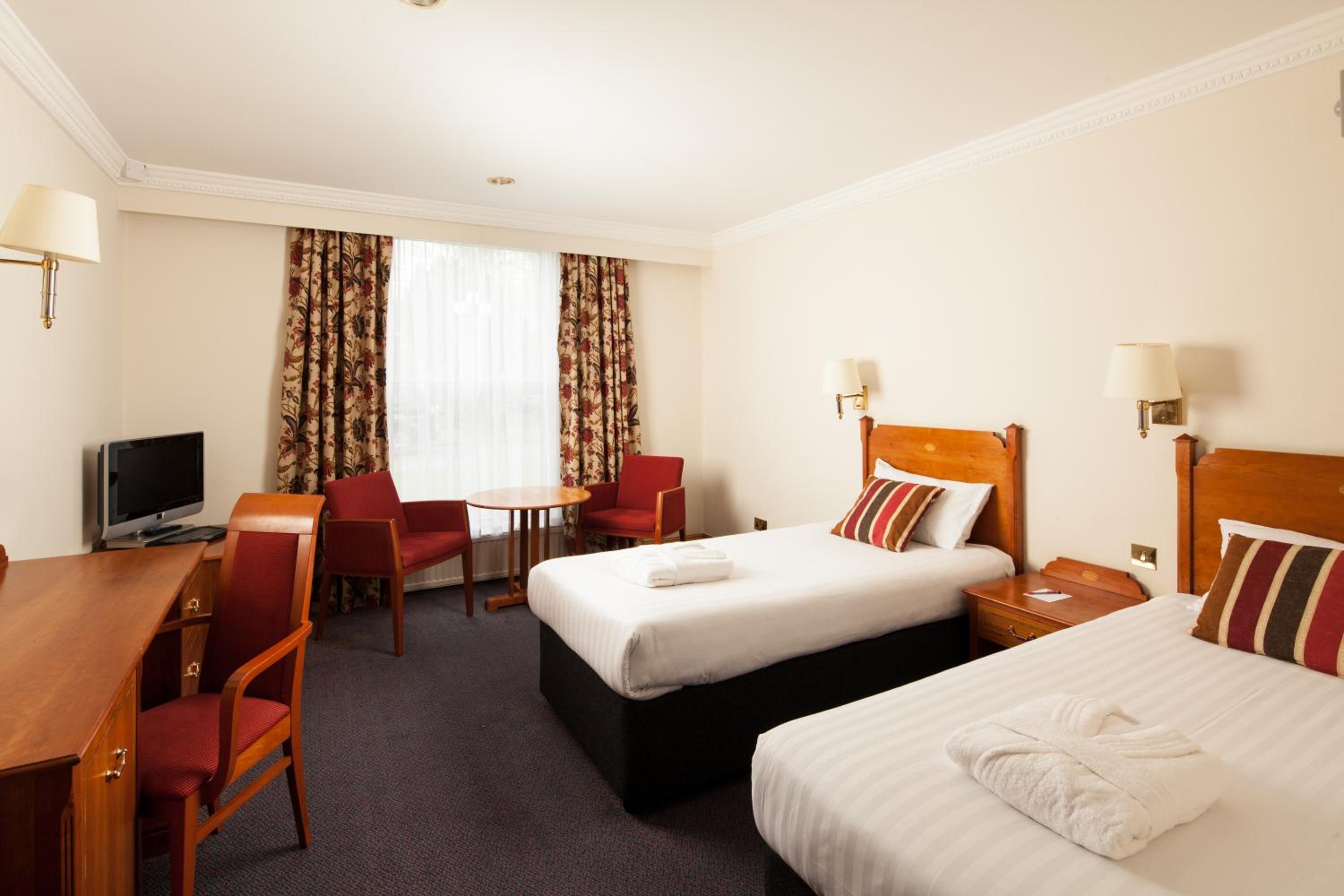 Classic Twin Room - Photo 5
