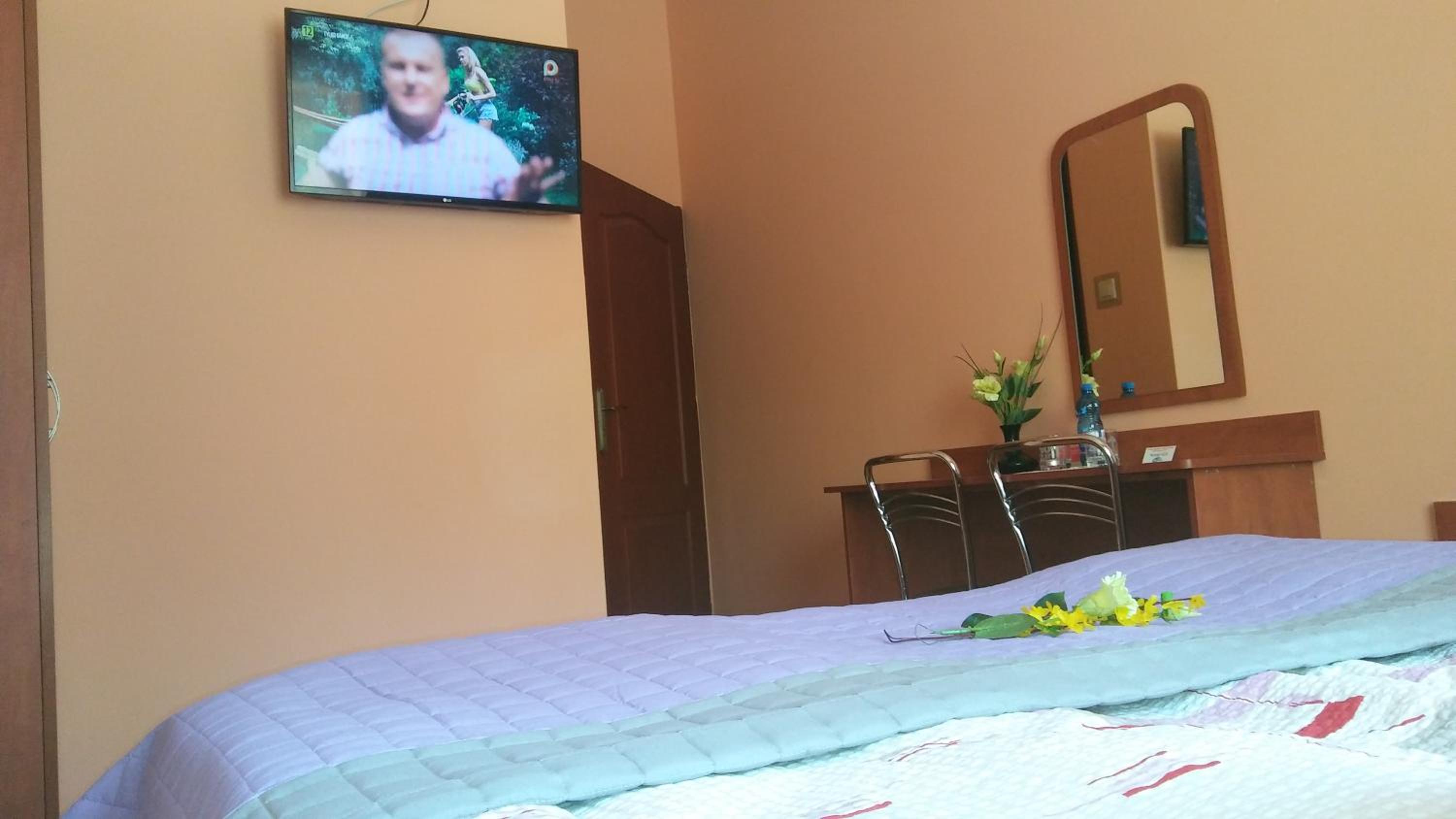 Double Room - Photo 4