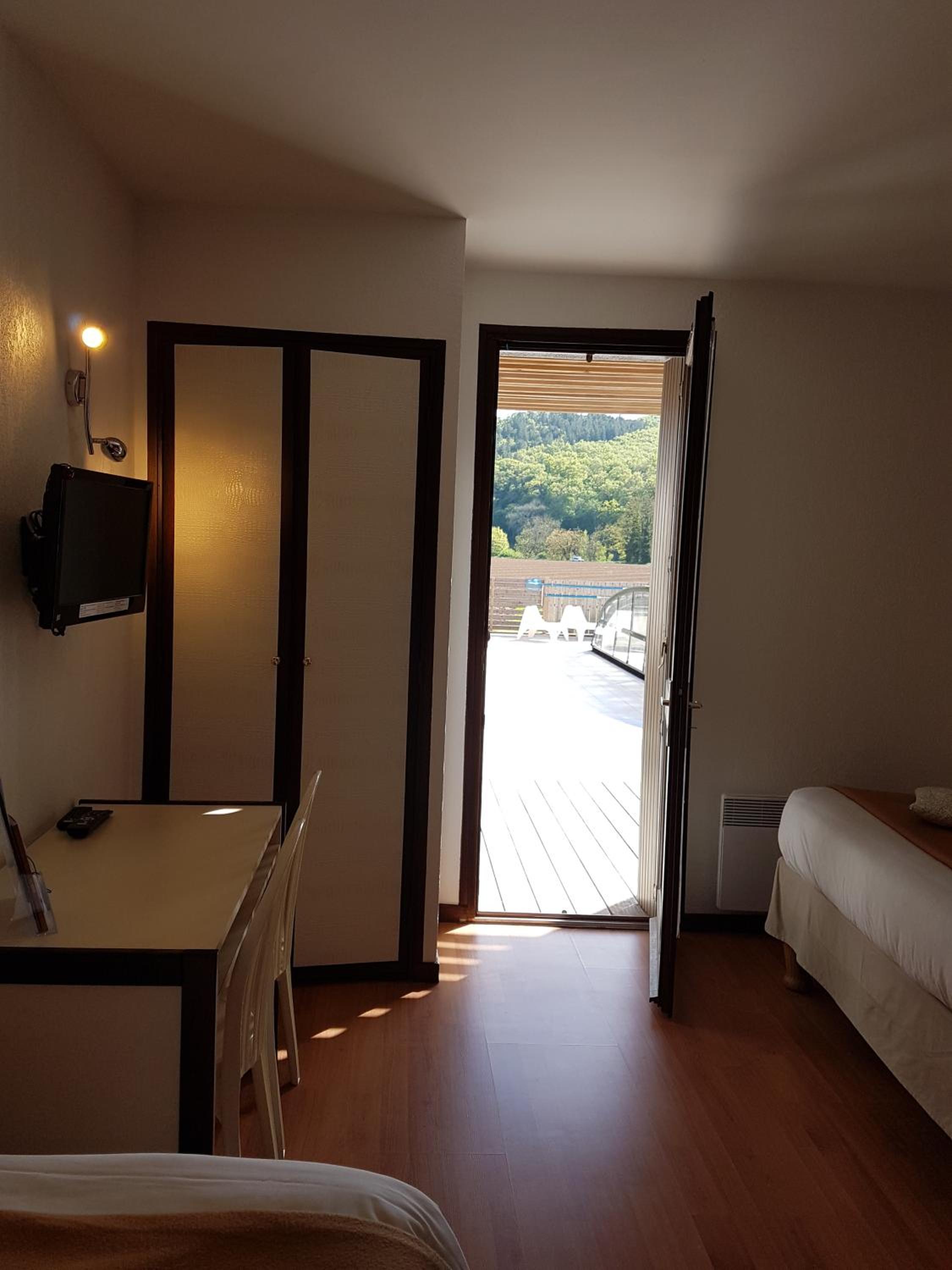  Triple Room- Ground Floor - Photo 1