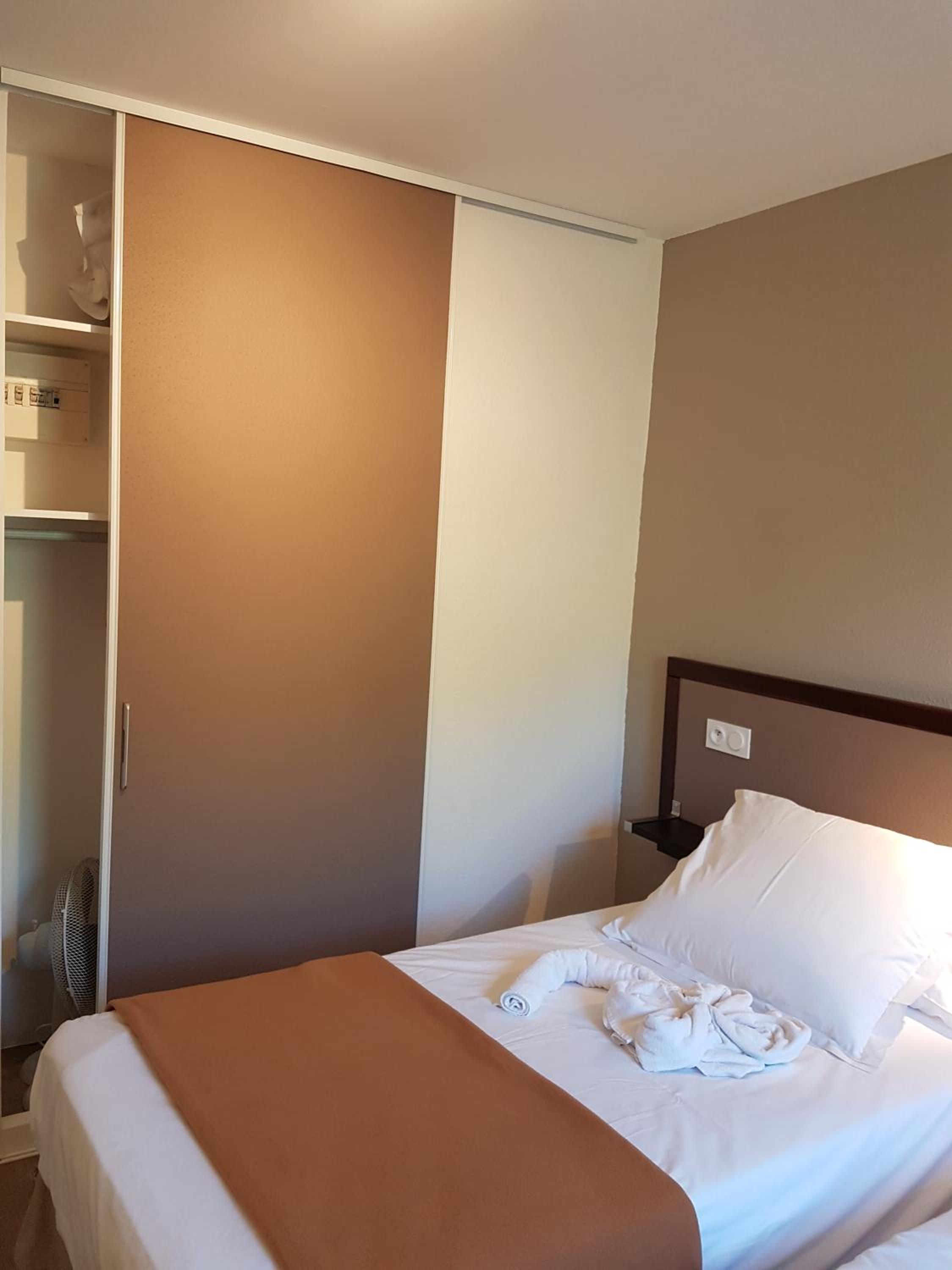 Twin Room - 1st Floor - Photo 12