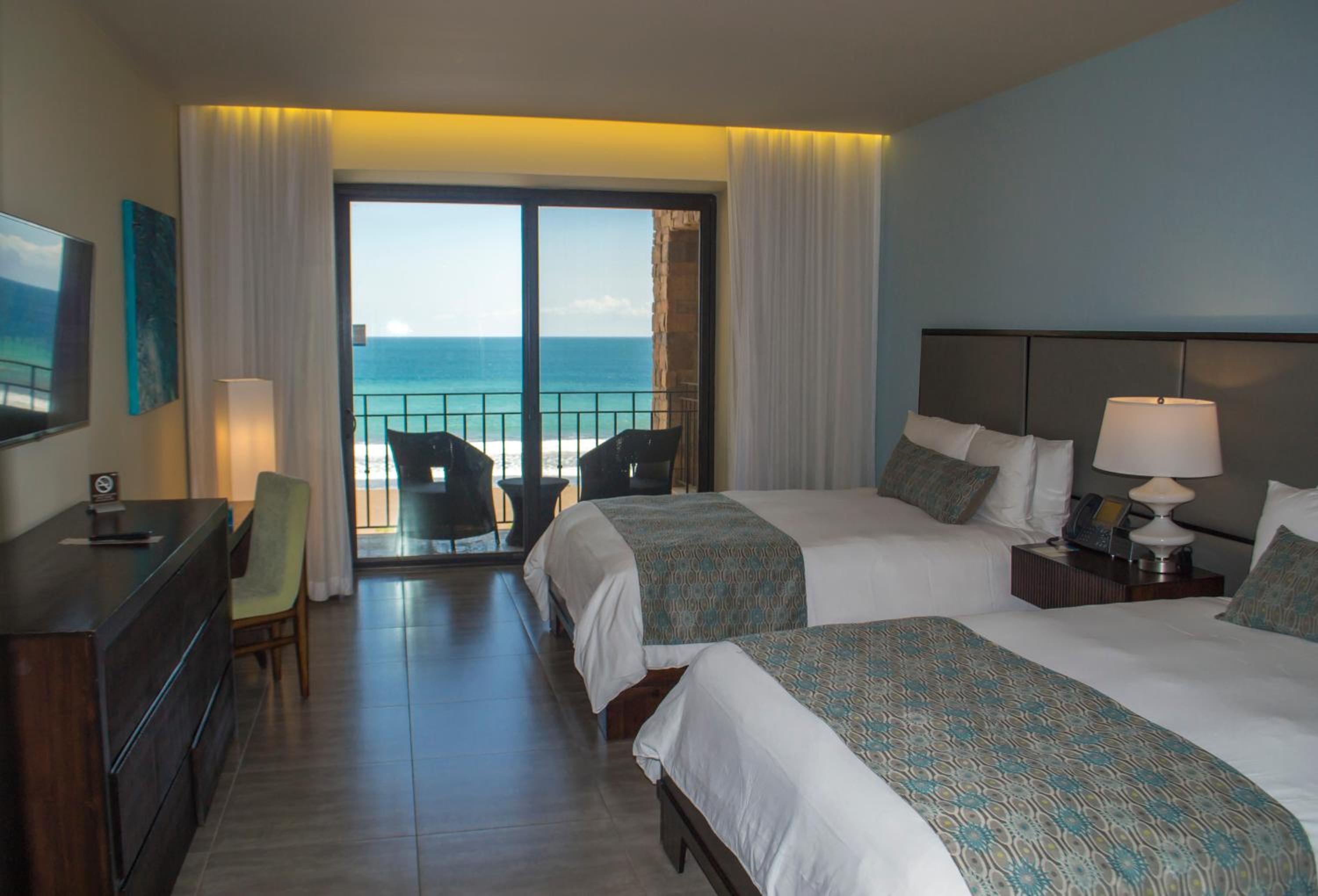 Deluxe Room Ocean View 2 Queen Beds with Balcony - Photo 6