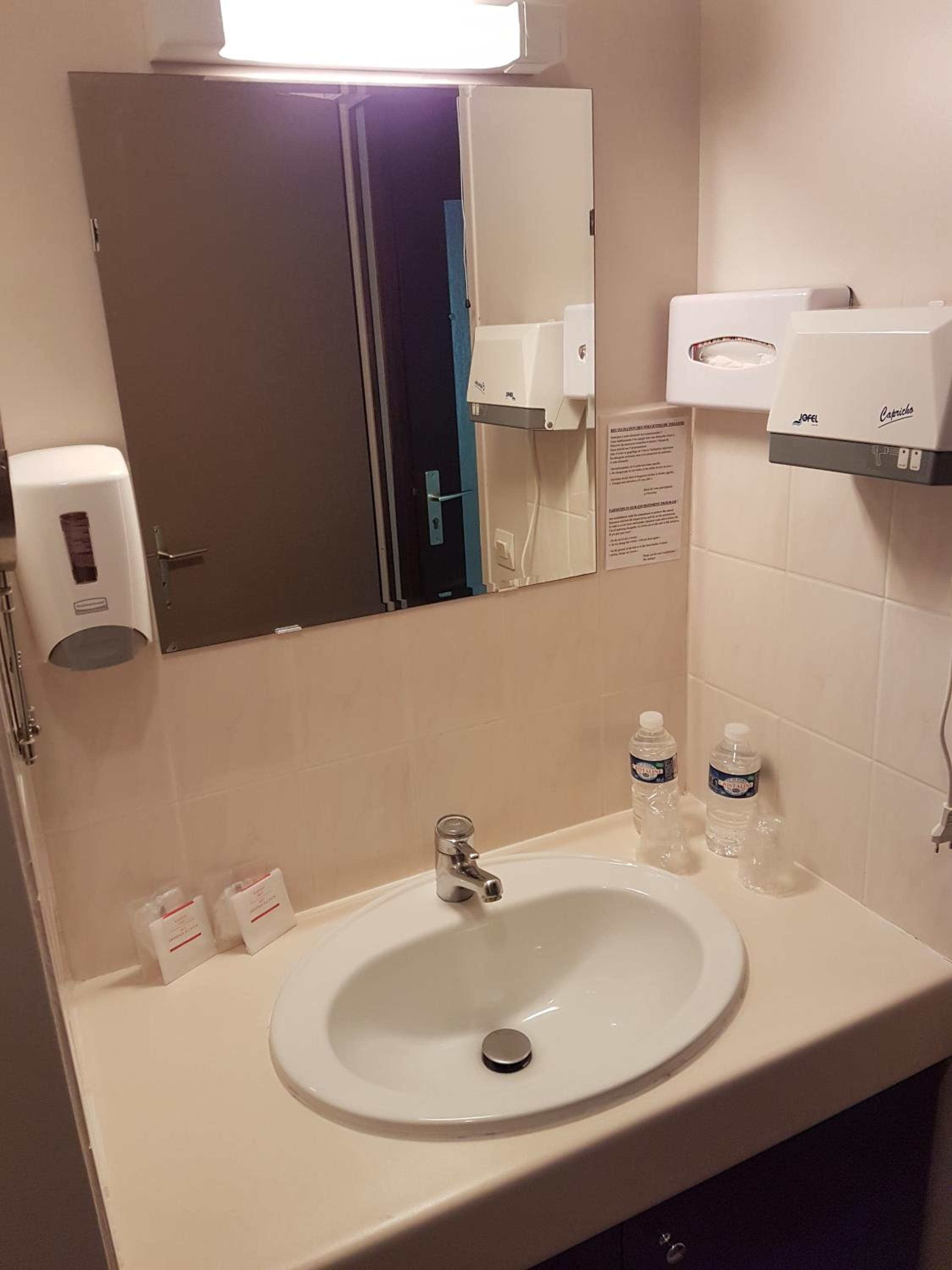 Triple Room - 1st Floor - Photo 7