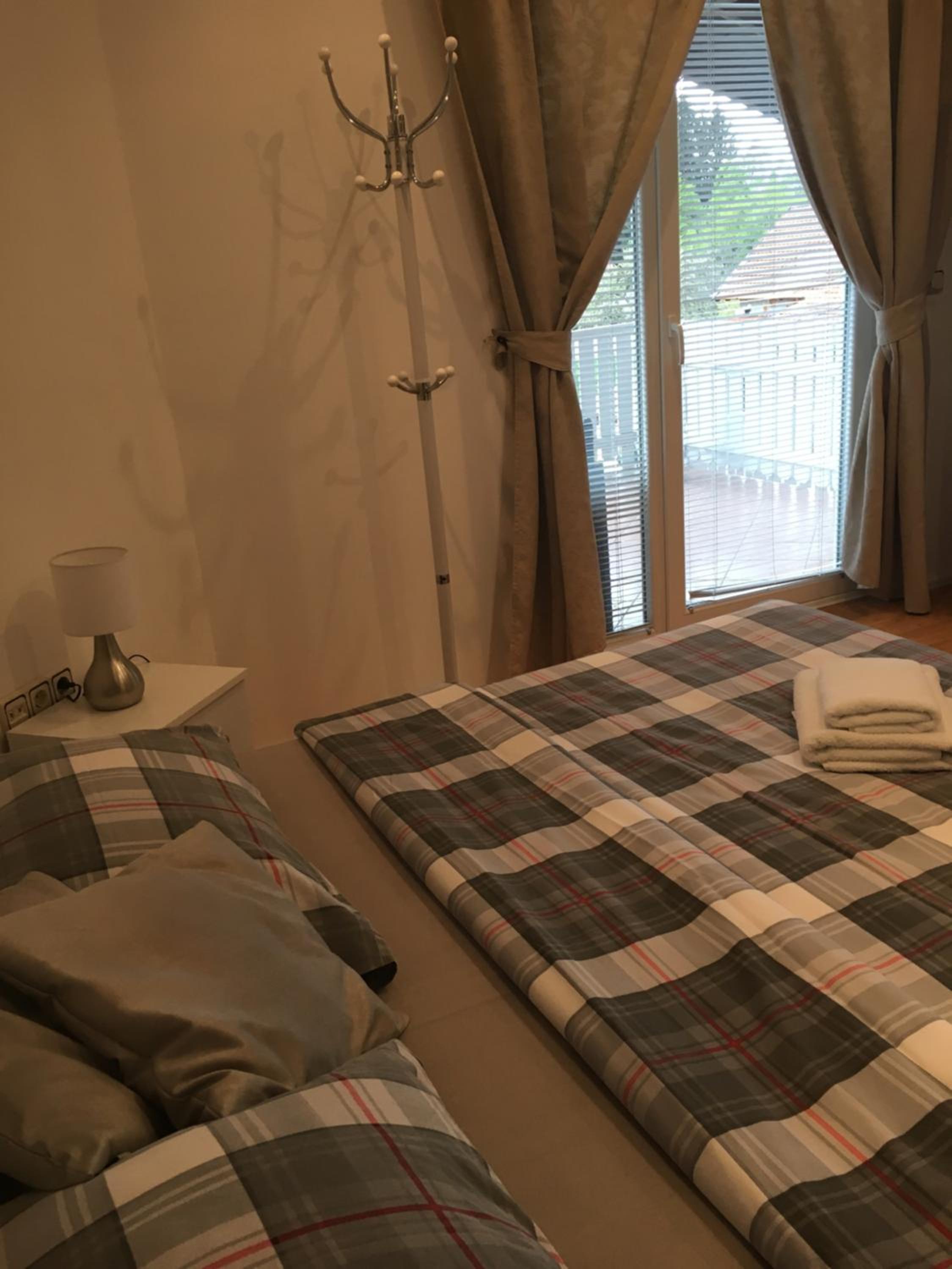 Double Room - Photo 10