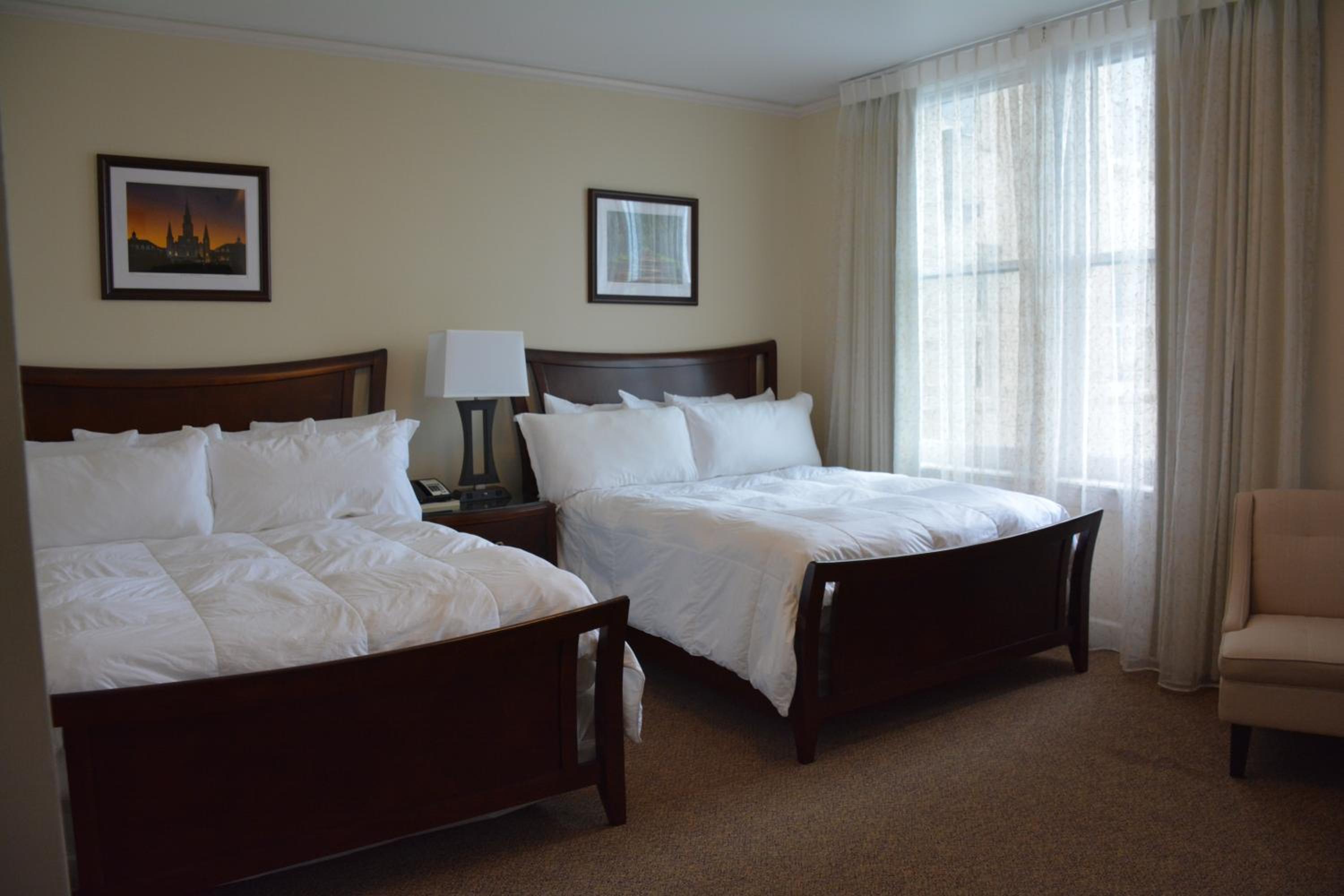 Queen Room with Two Queen Beds photo 2