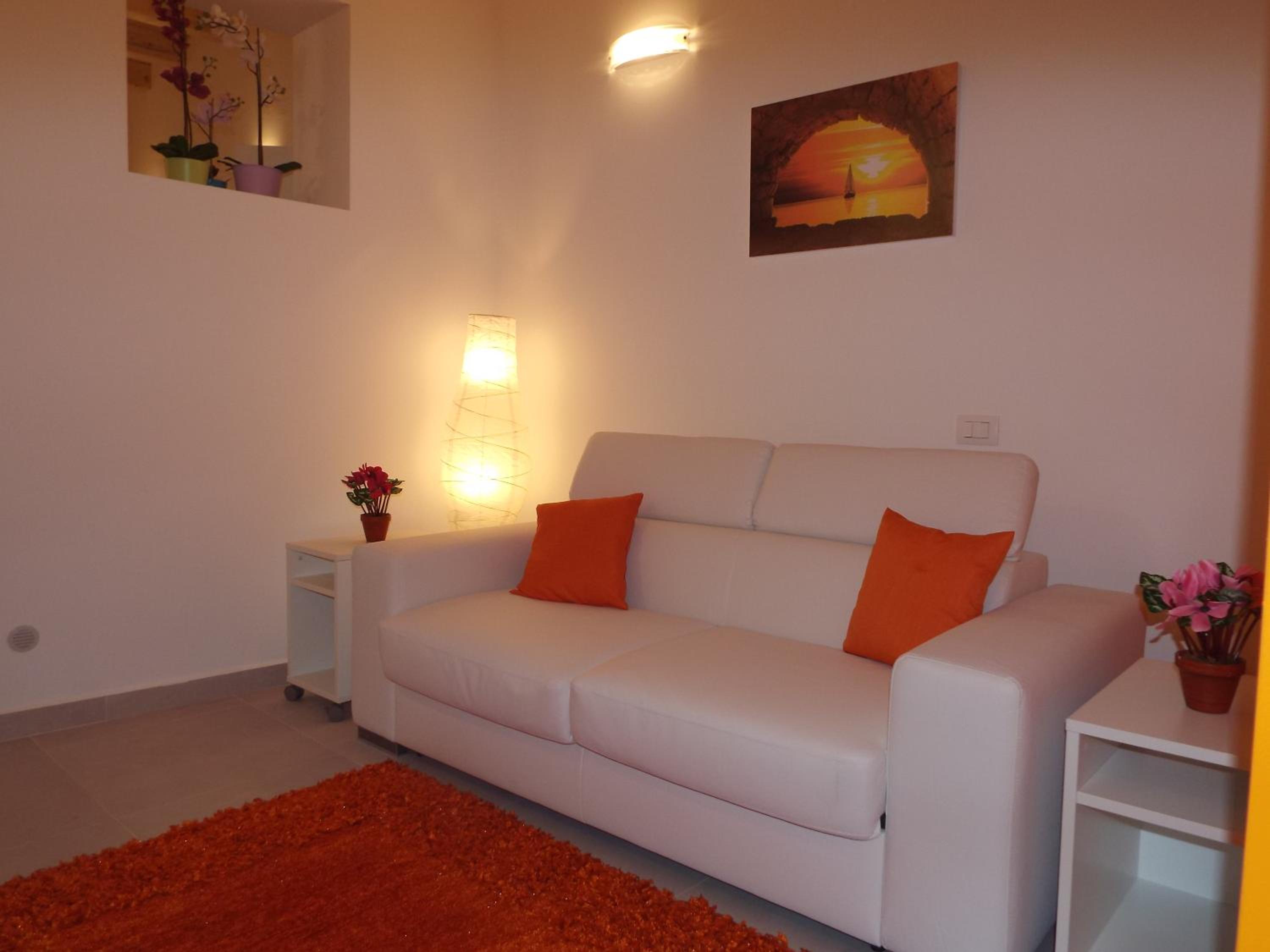 One-Bedroom Apartment - Photo 37