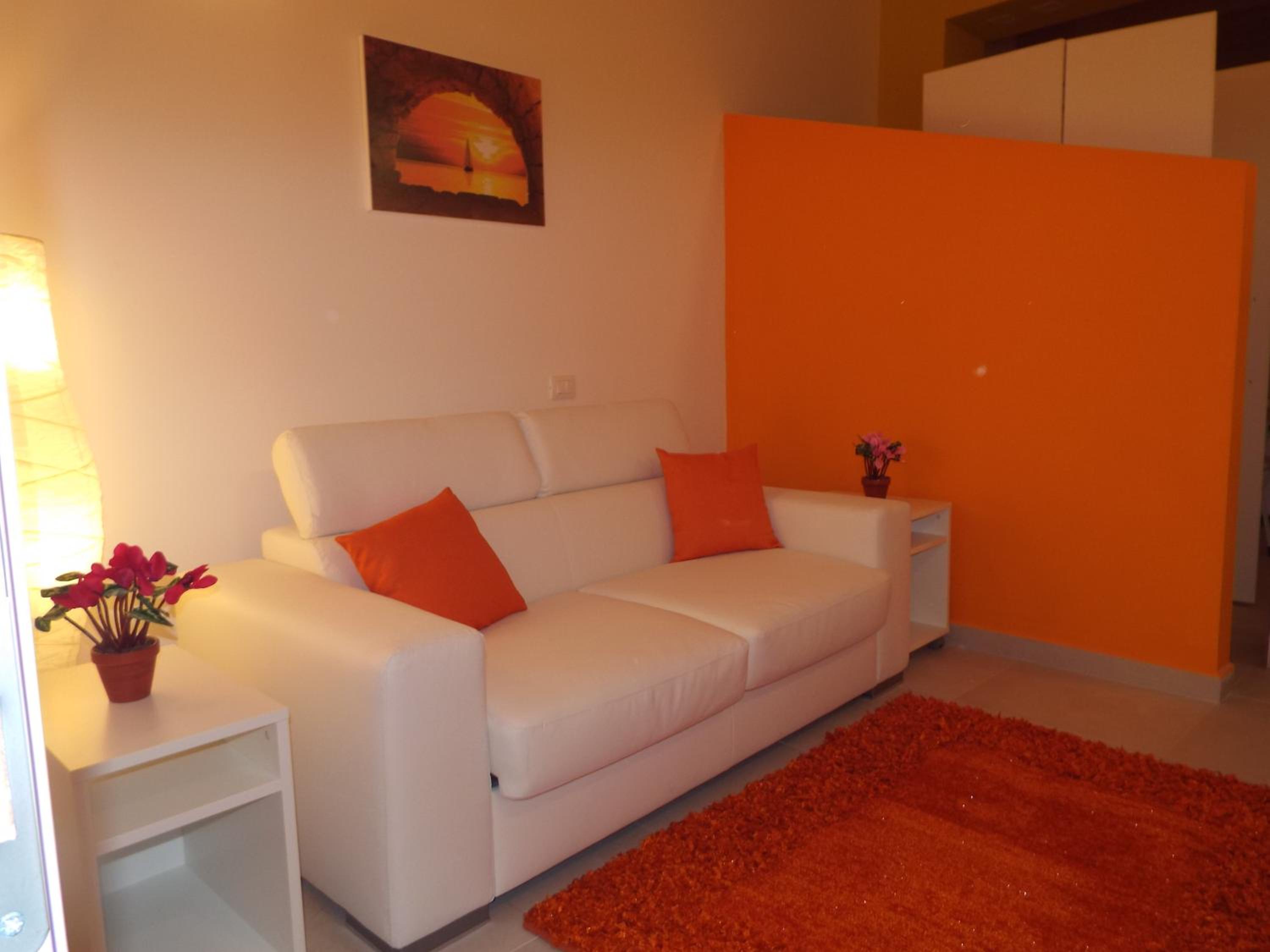 One-Bedroom Apartment - Photo 36