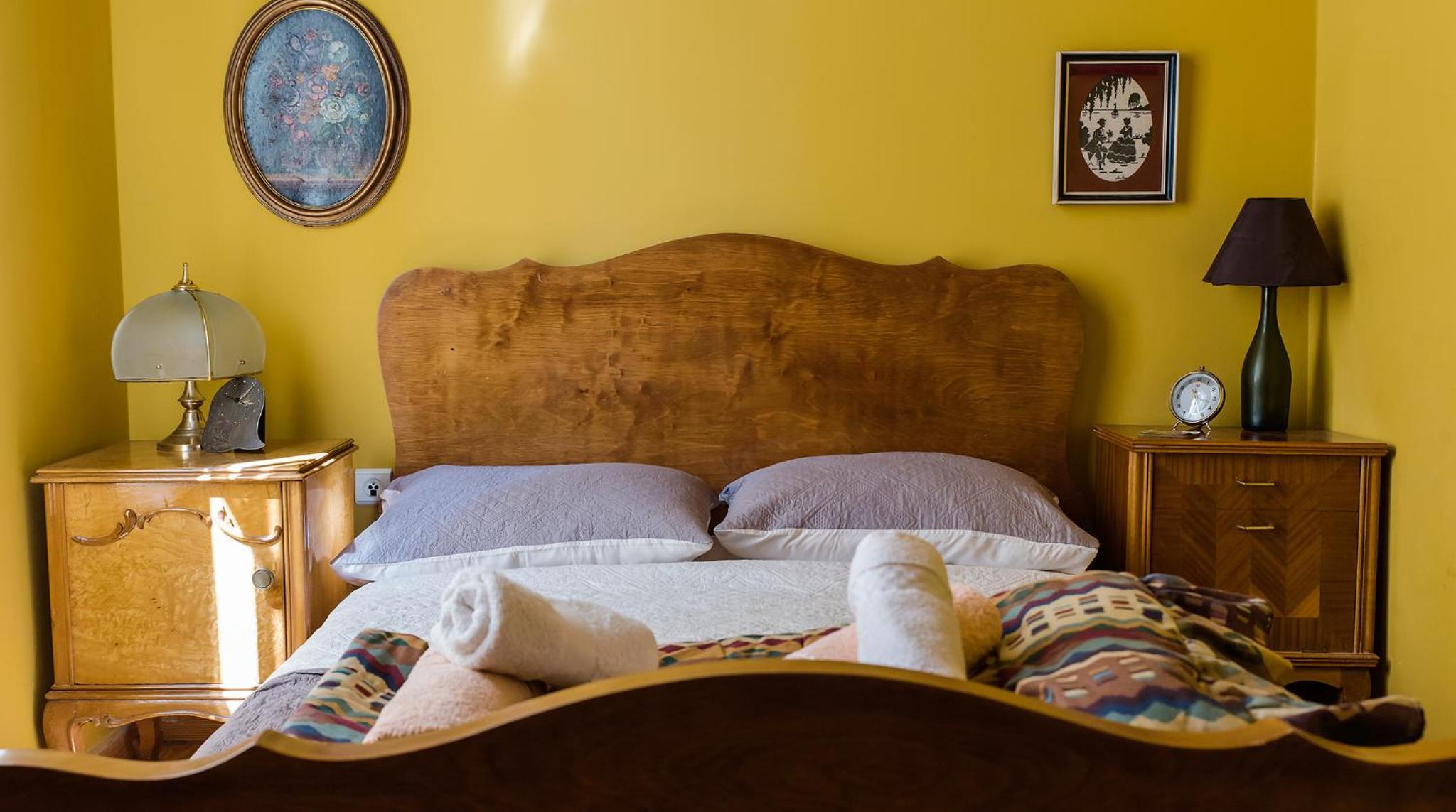Standard Double Room with Shared Bathroom photo 1