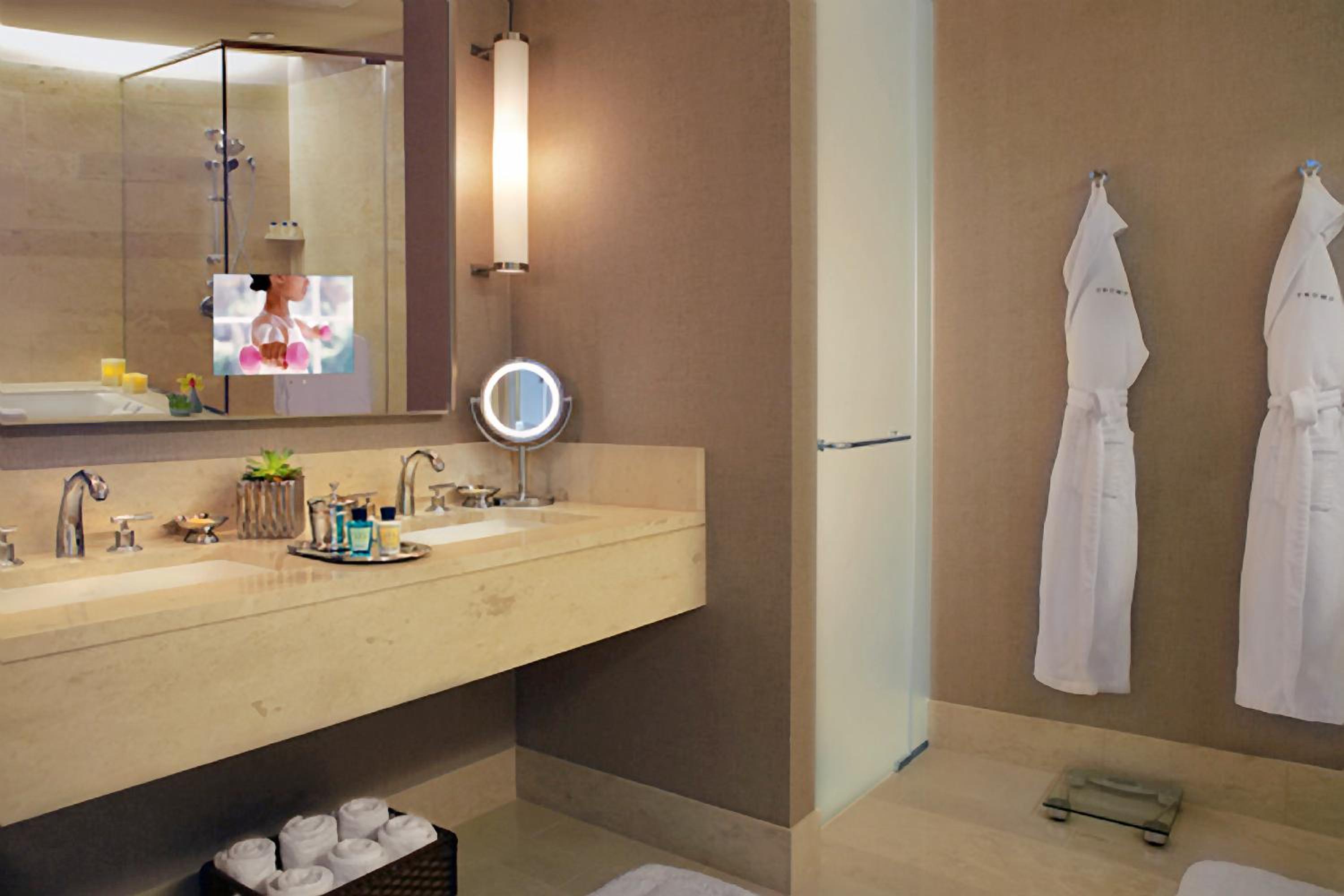 Deluxe Spa King Room - Photo 2