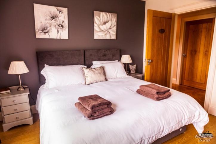 Deluxe Double Room with Side Sea View - Photo 3