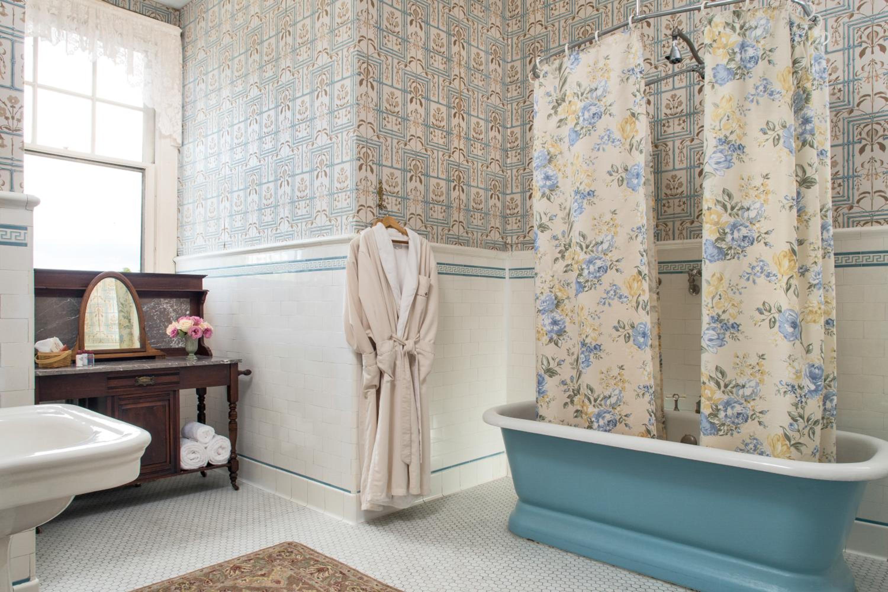 King Room with Spa Bath photo 3