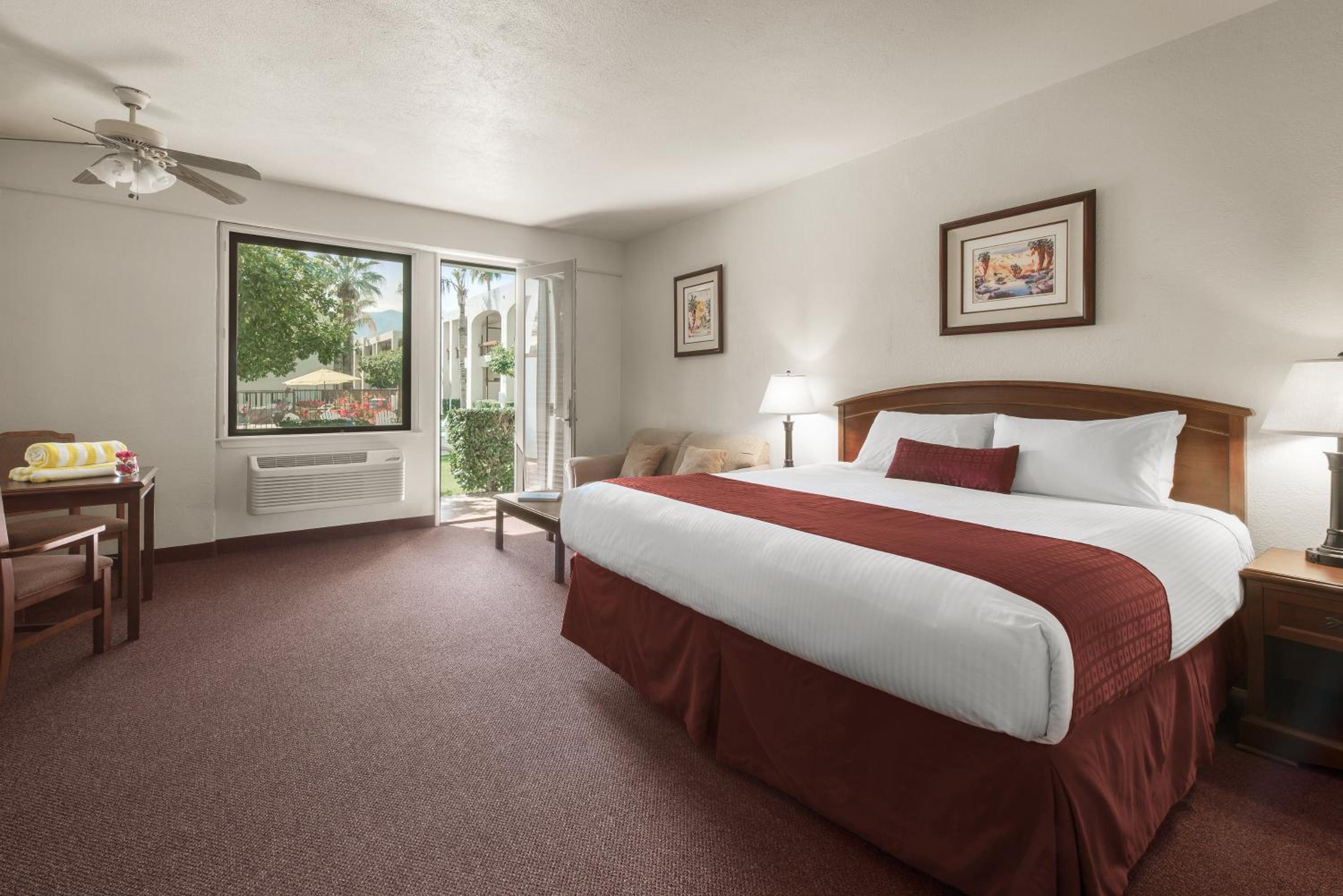 Deluxe King Room